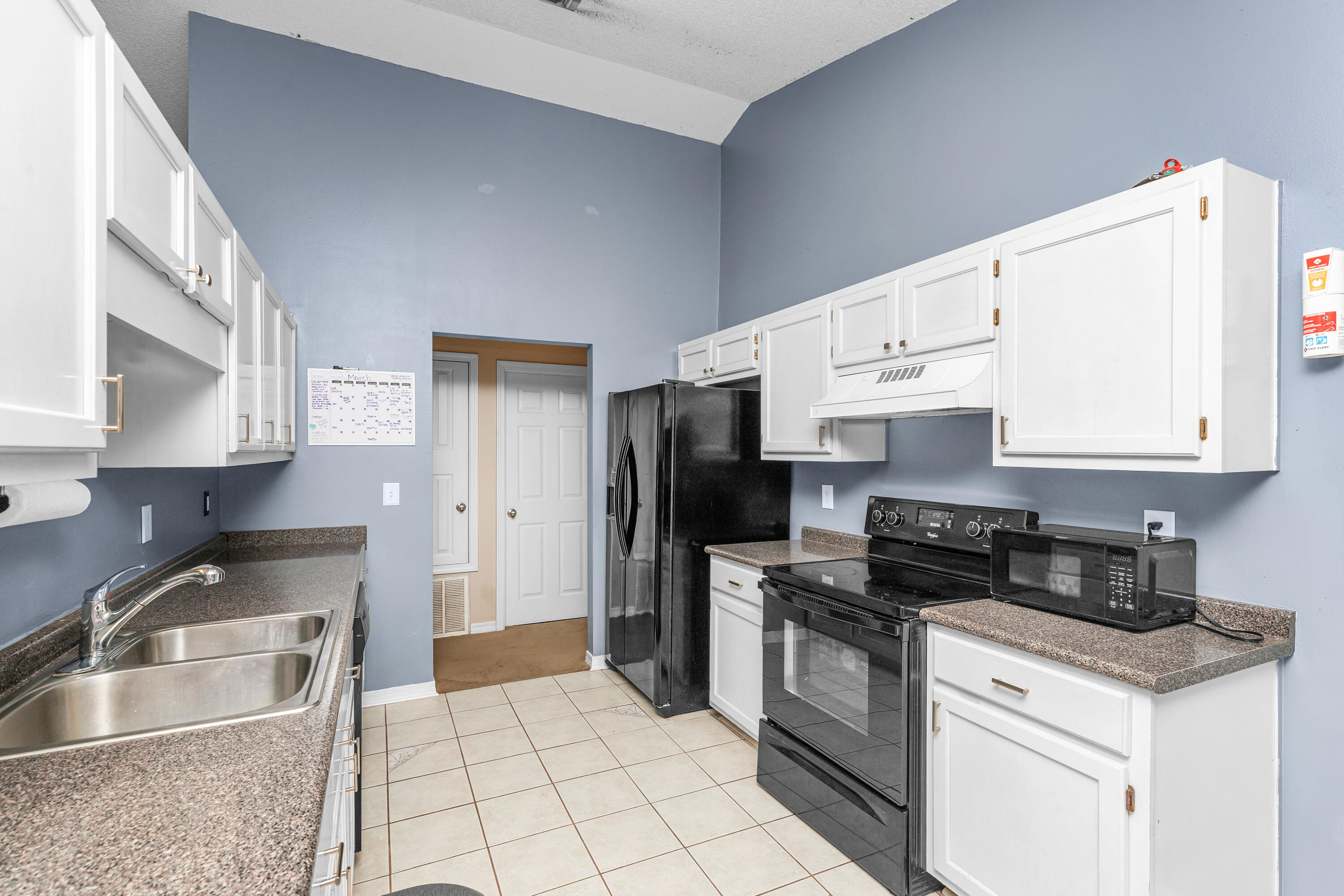 STEEPLECHASE - Residential Lease