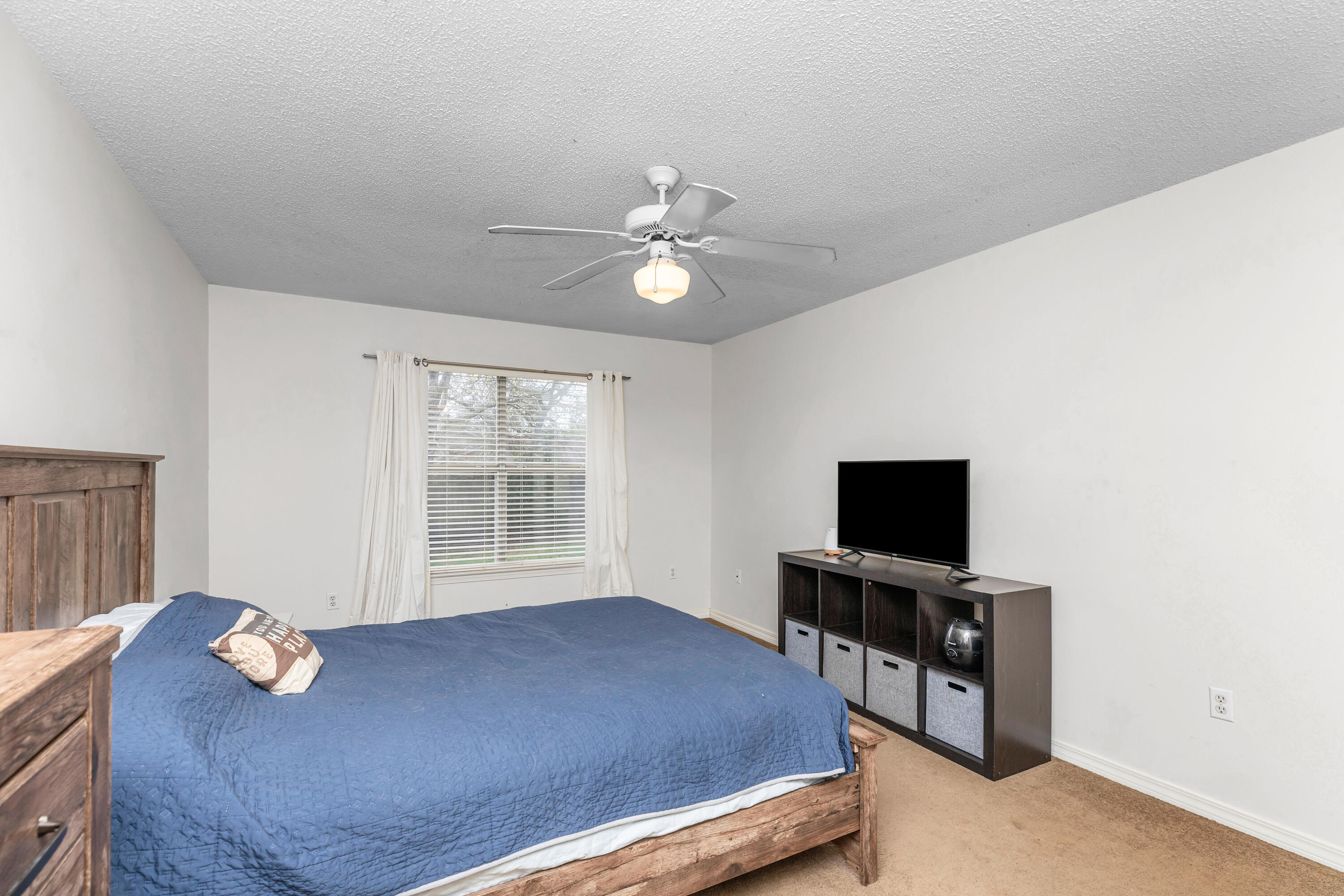 STEEPLECHASE - Residential Lease