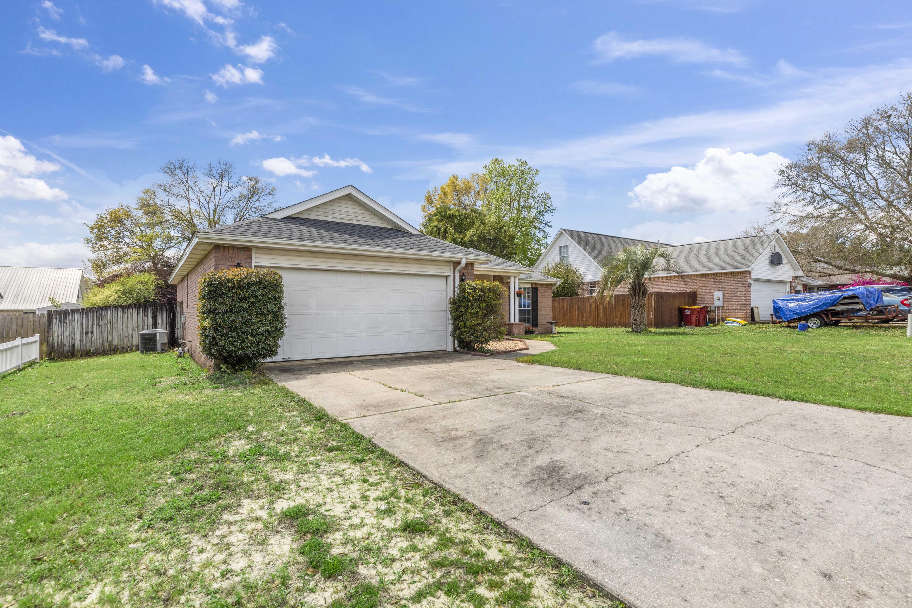 STEEPLECHASE - Residential Lease