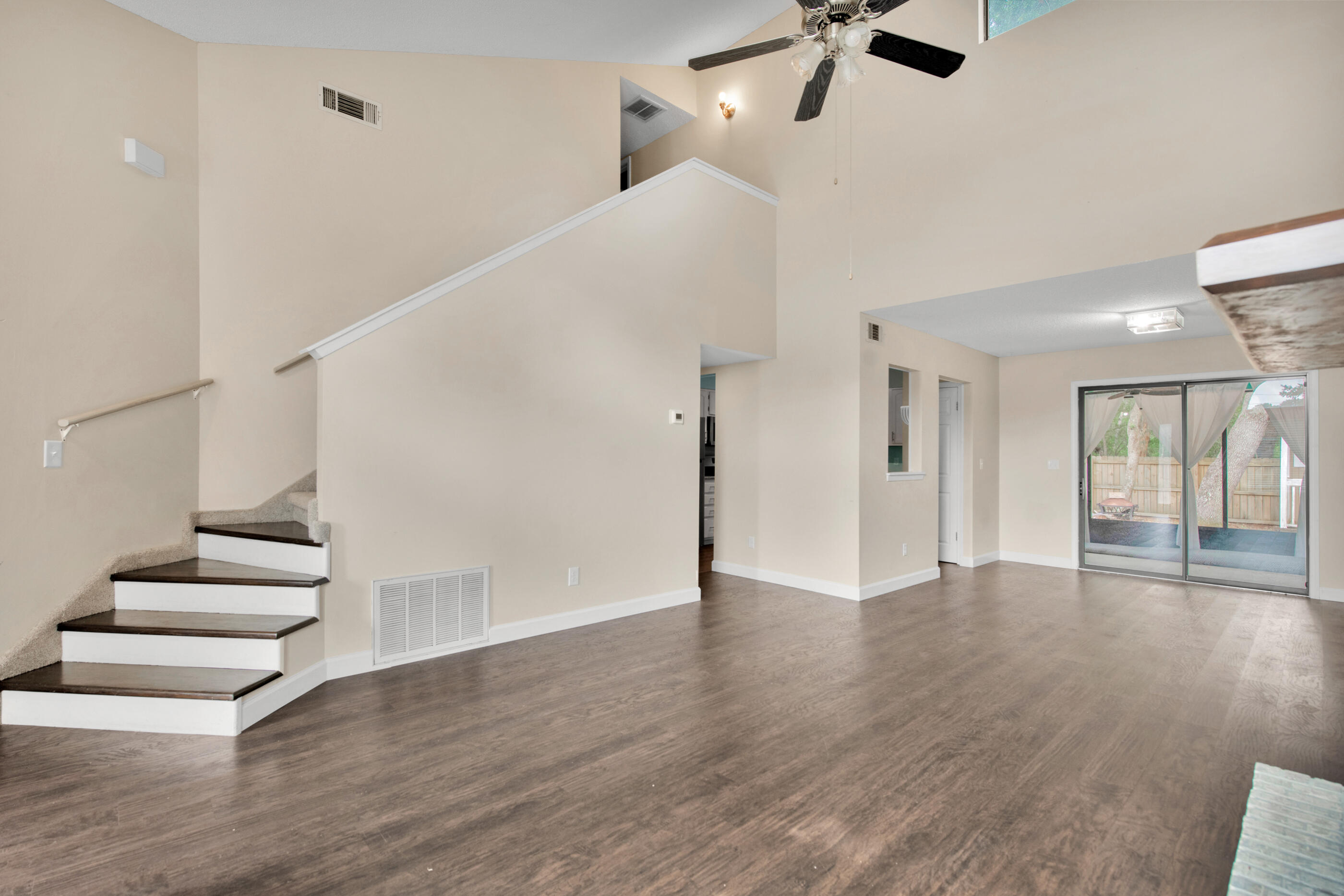 CEDAR RIDGE PH 10 - Residential