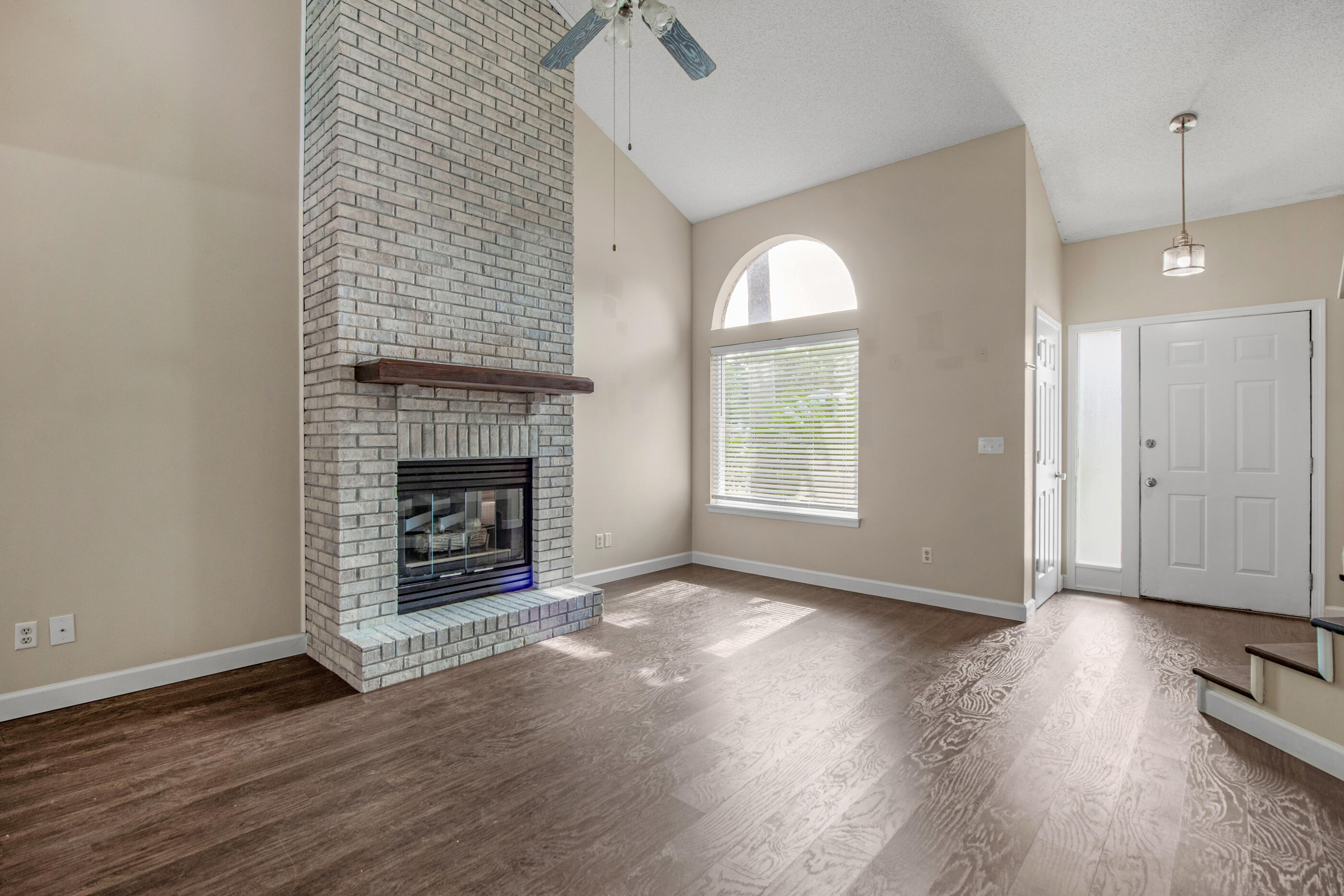 CEDAR RIDGE PH 10 - Residential