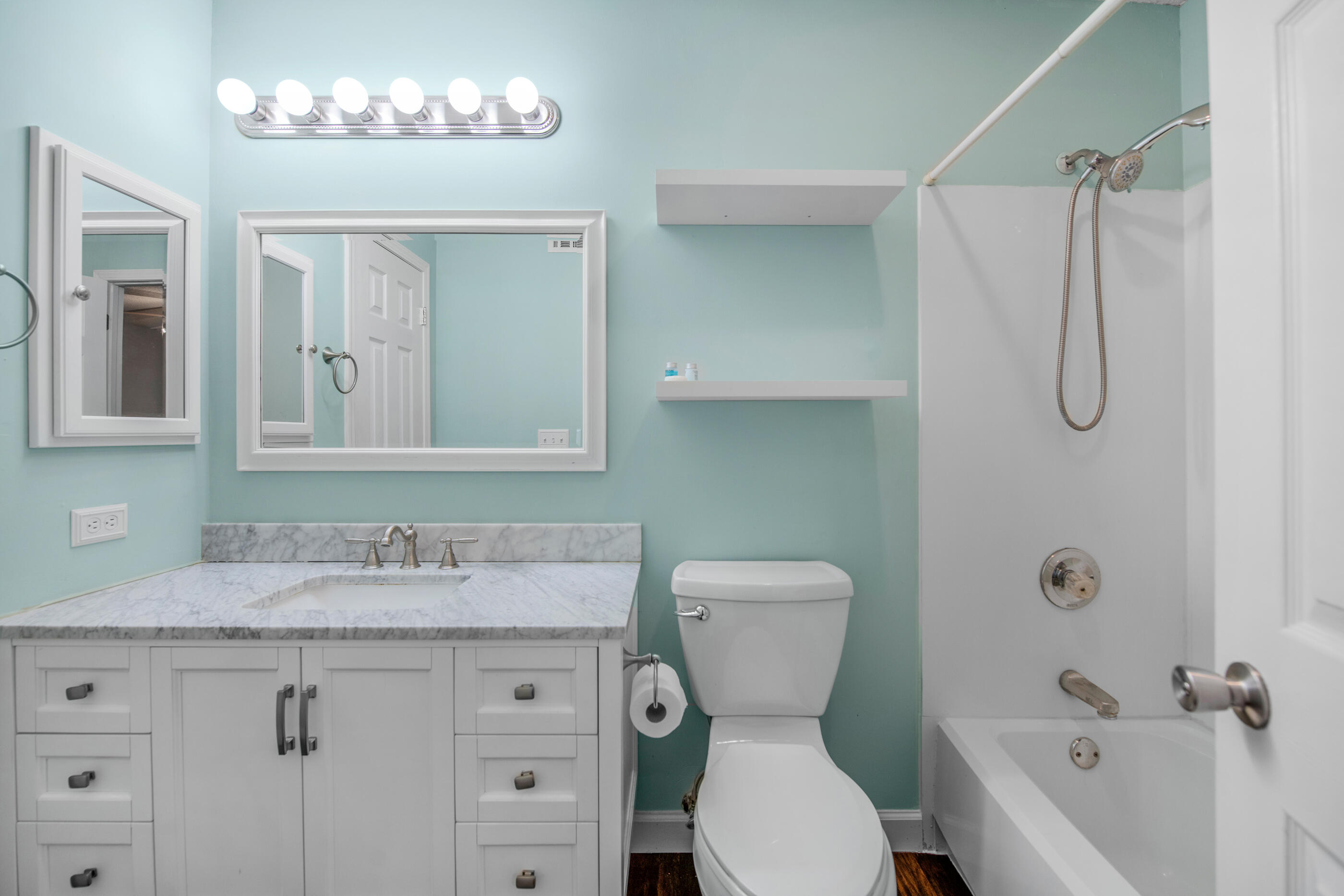 CEDAR RIDGE PH 10 - Residential