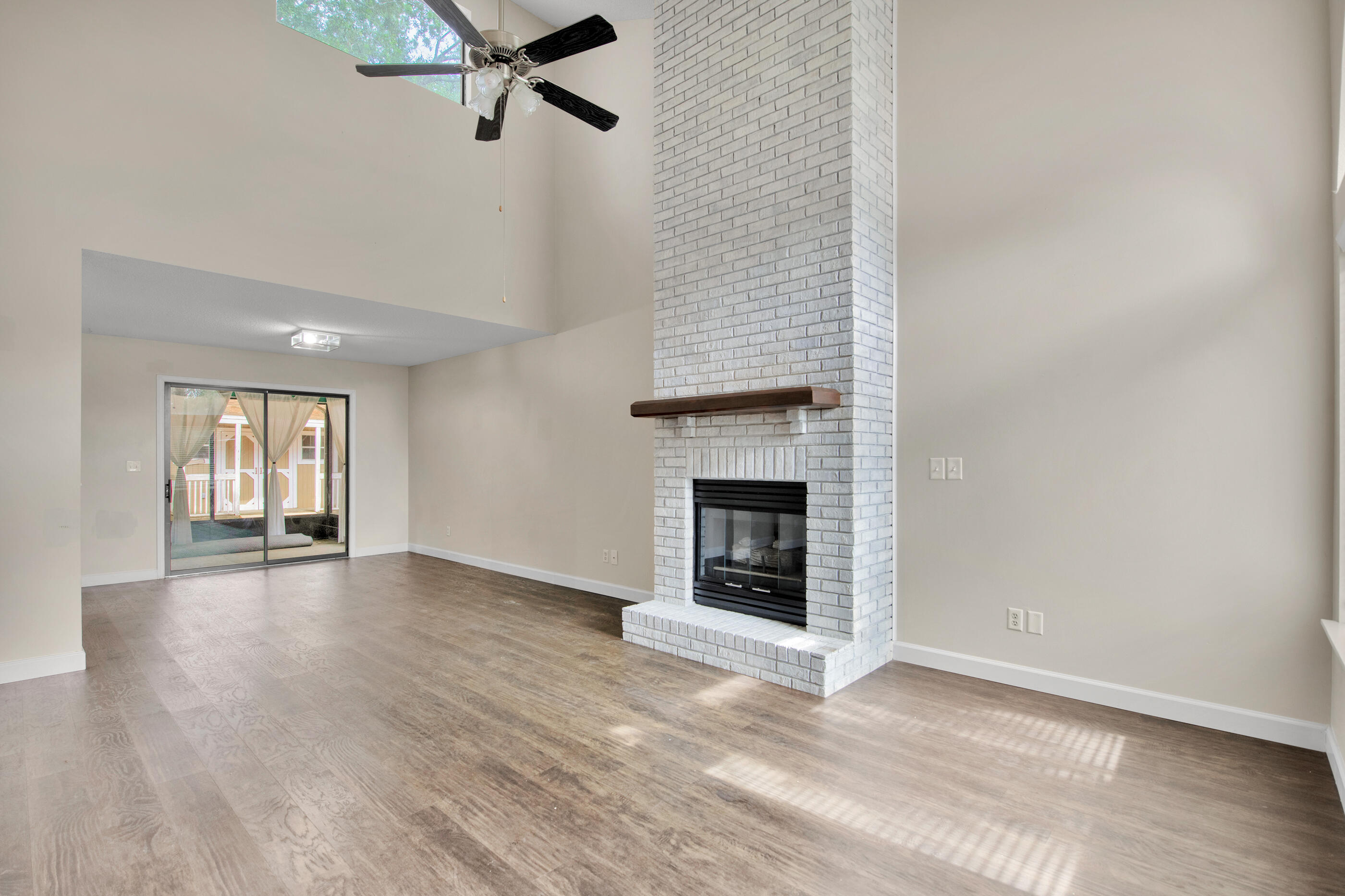 CEDAR RIDGE PH 10 - Residential