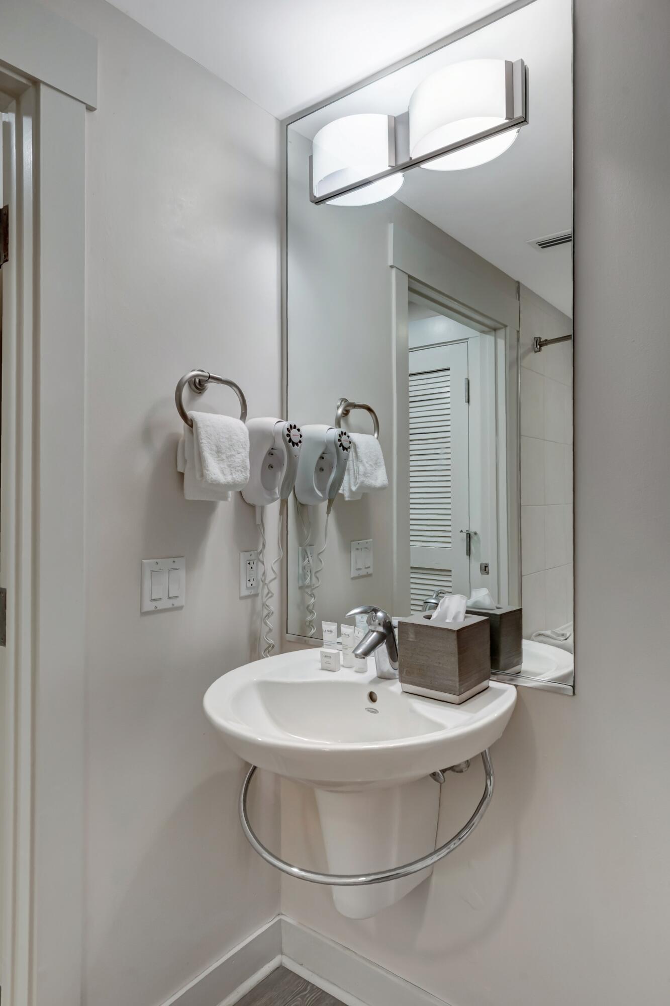 BAHIA CONDO - Residential Lease