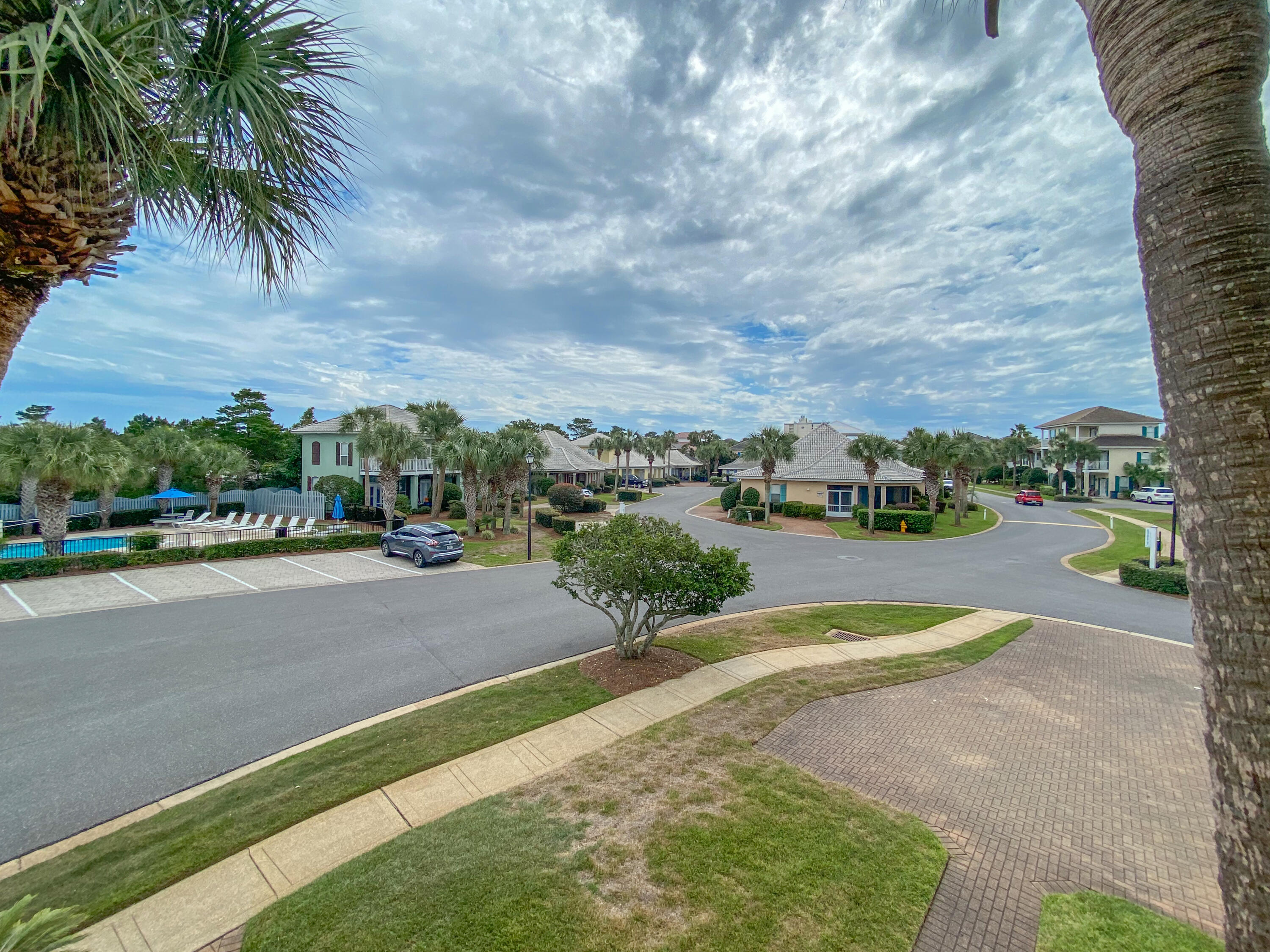 EMERALD SHORES OF SOUTH WALTON - Residential
