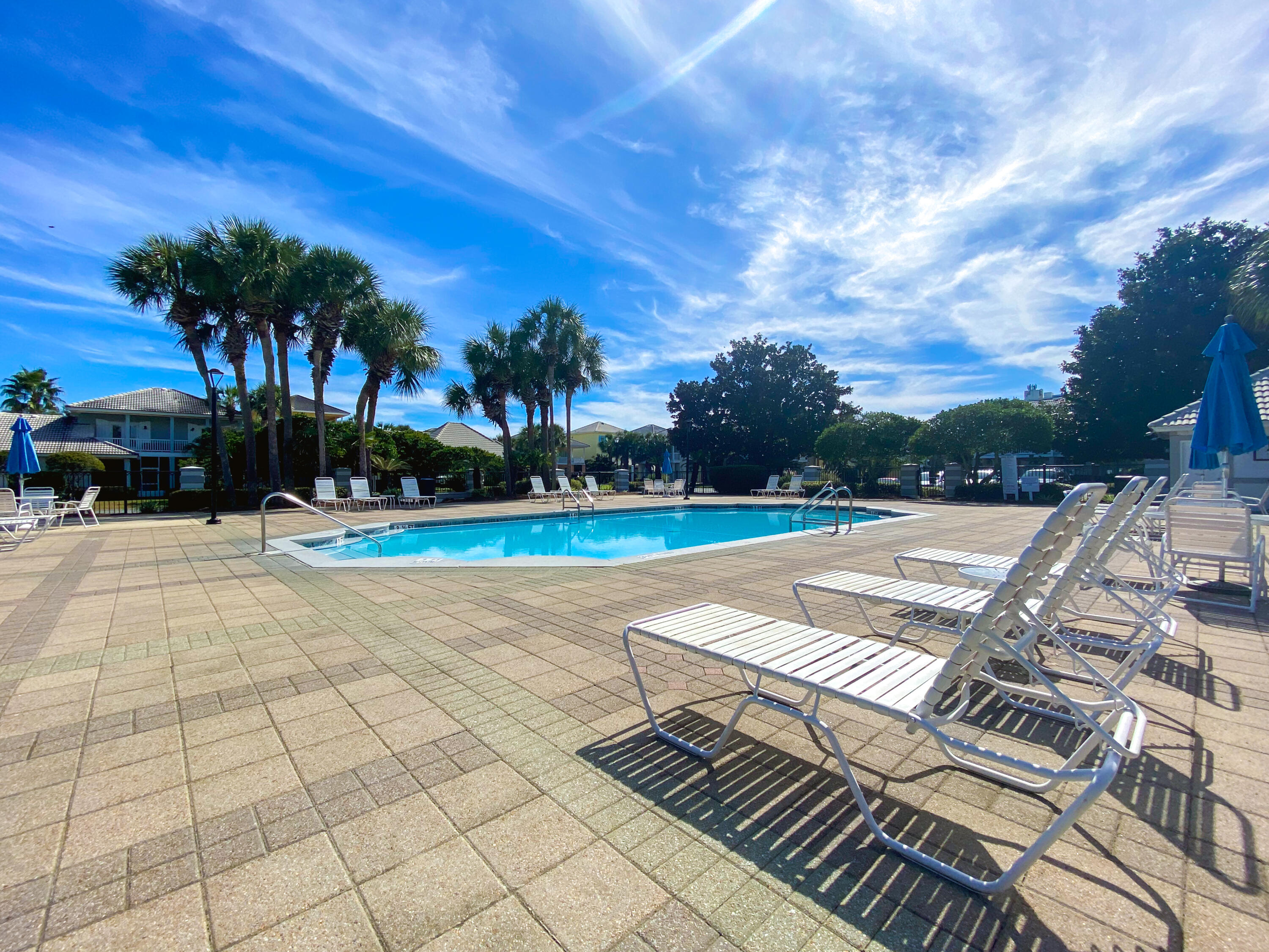 EMERALD SHORES OF SOUTH WALTON - Residential