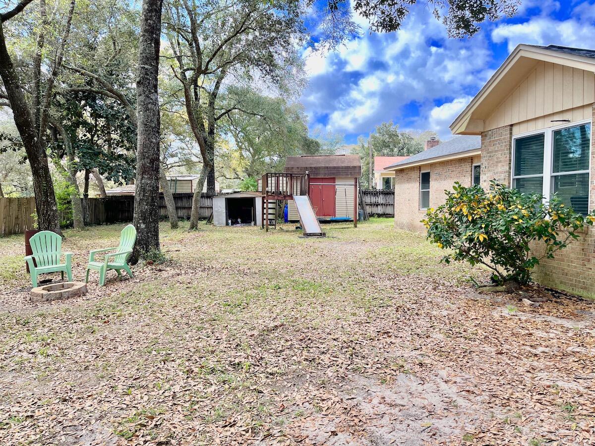 BAYWOOD ESTATES - Residential