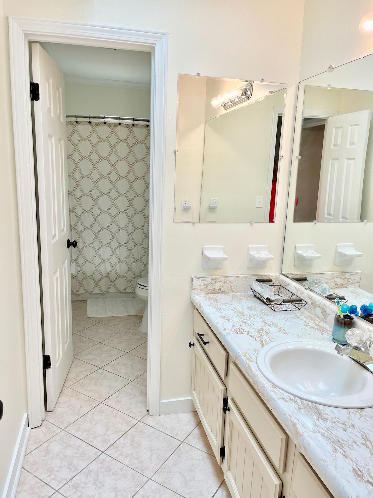 BAYWOOD ESTATES - Residential