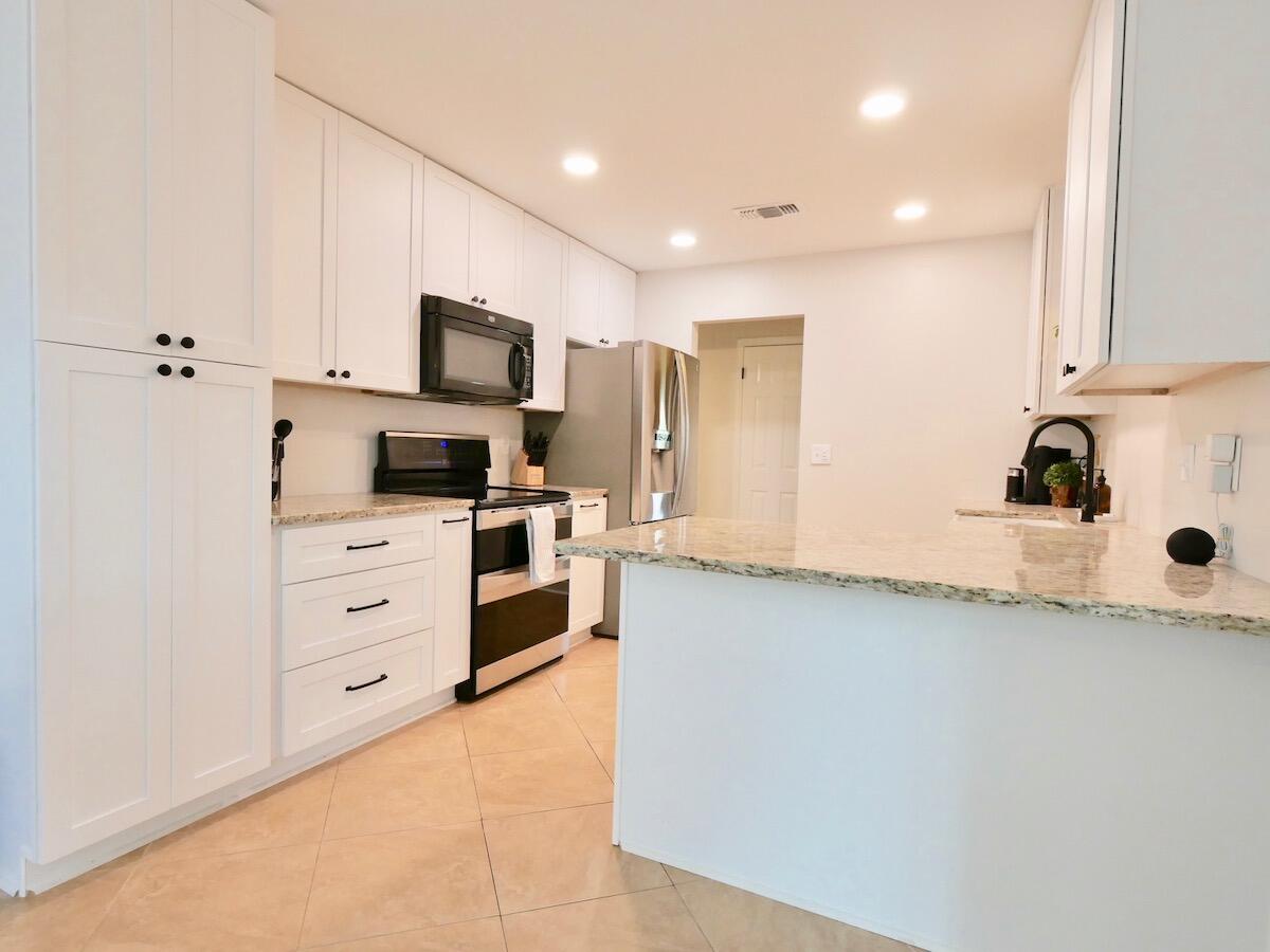 BAYWOOD ESTATES - Residential