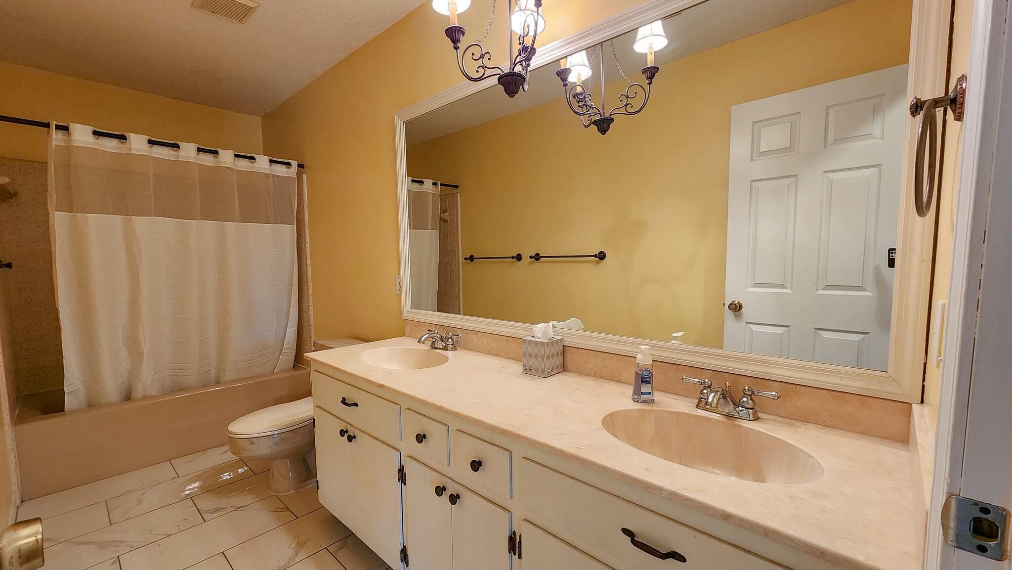 BAYOU POQUITO - Residential