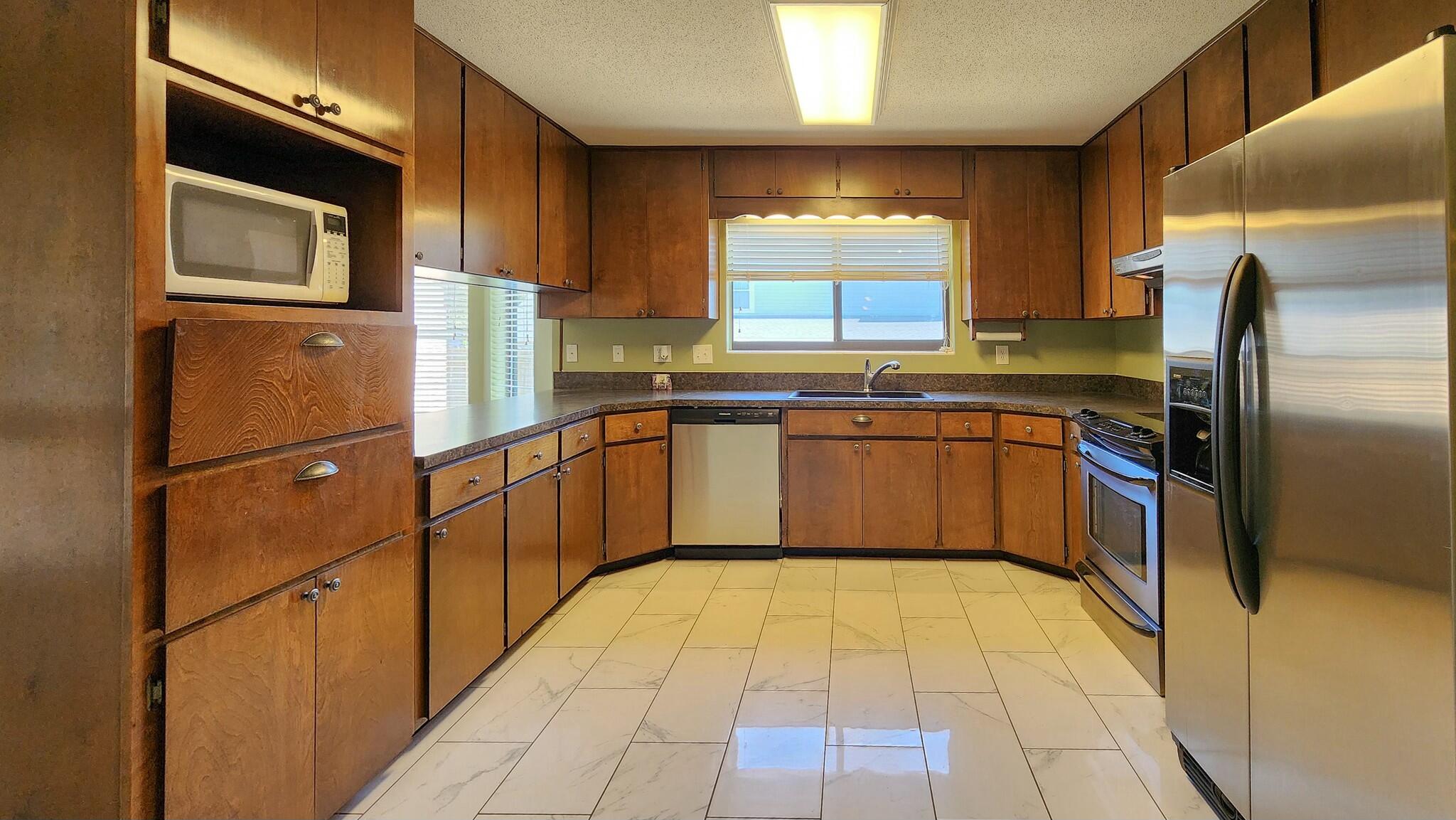 BAYOU POQUITO - Residential