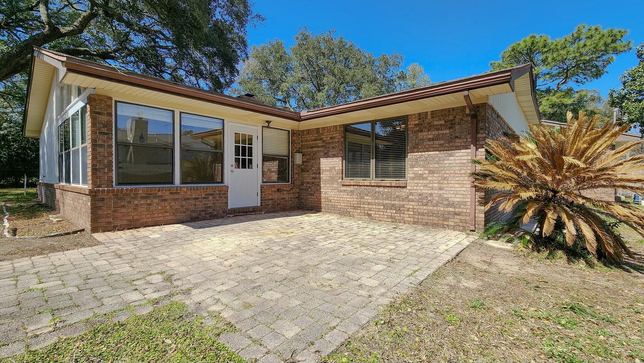 BAYOU POQUITO - Residential