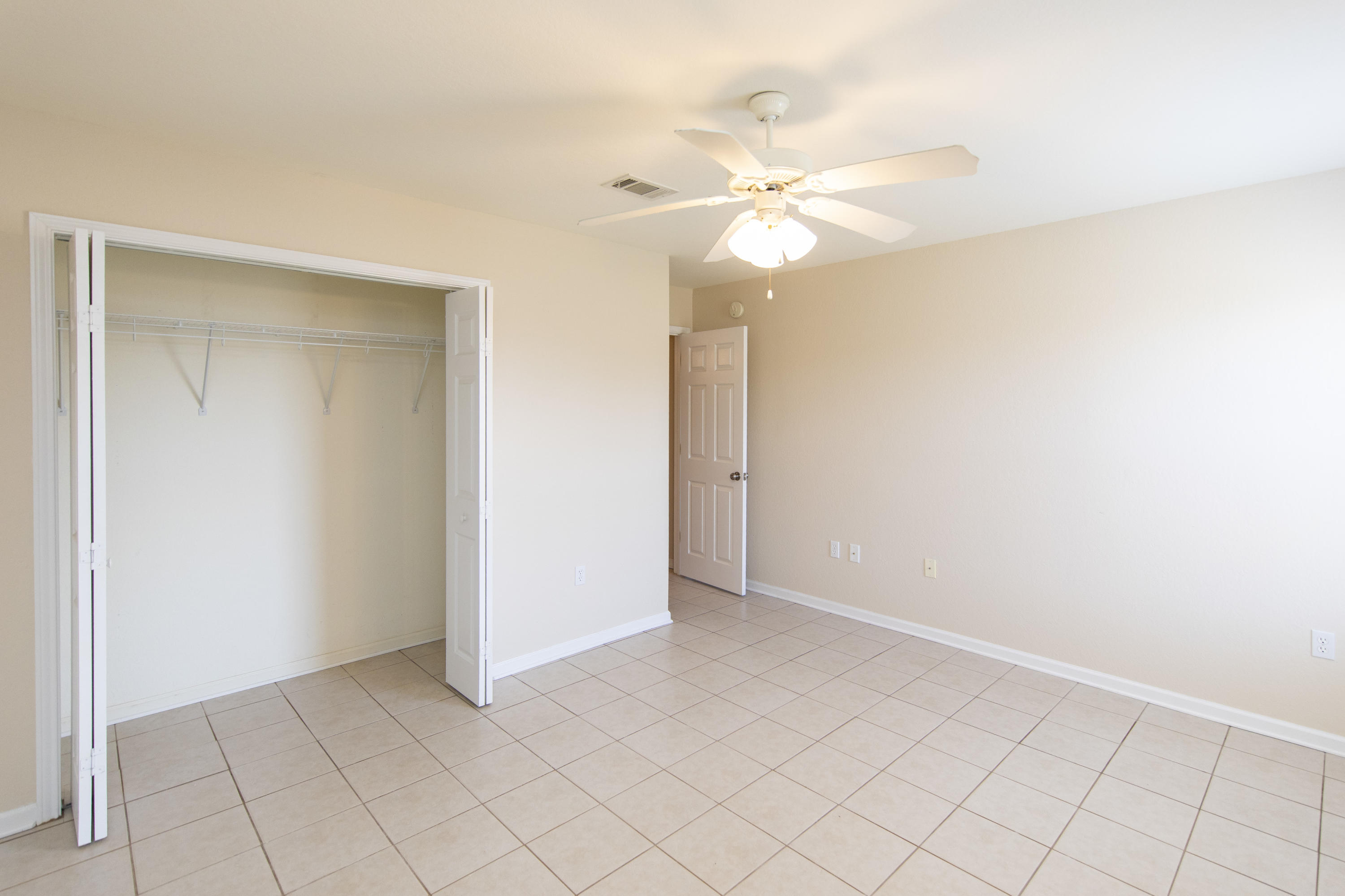 QUAIL LAKE - Residential