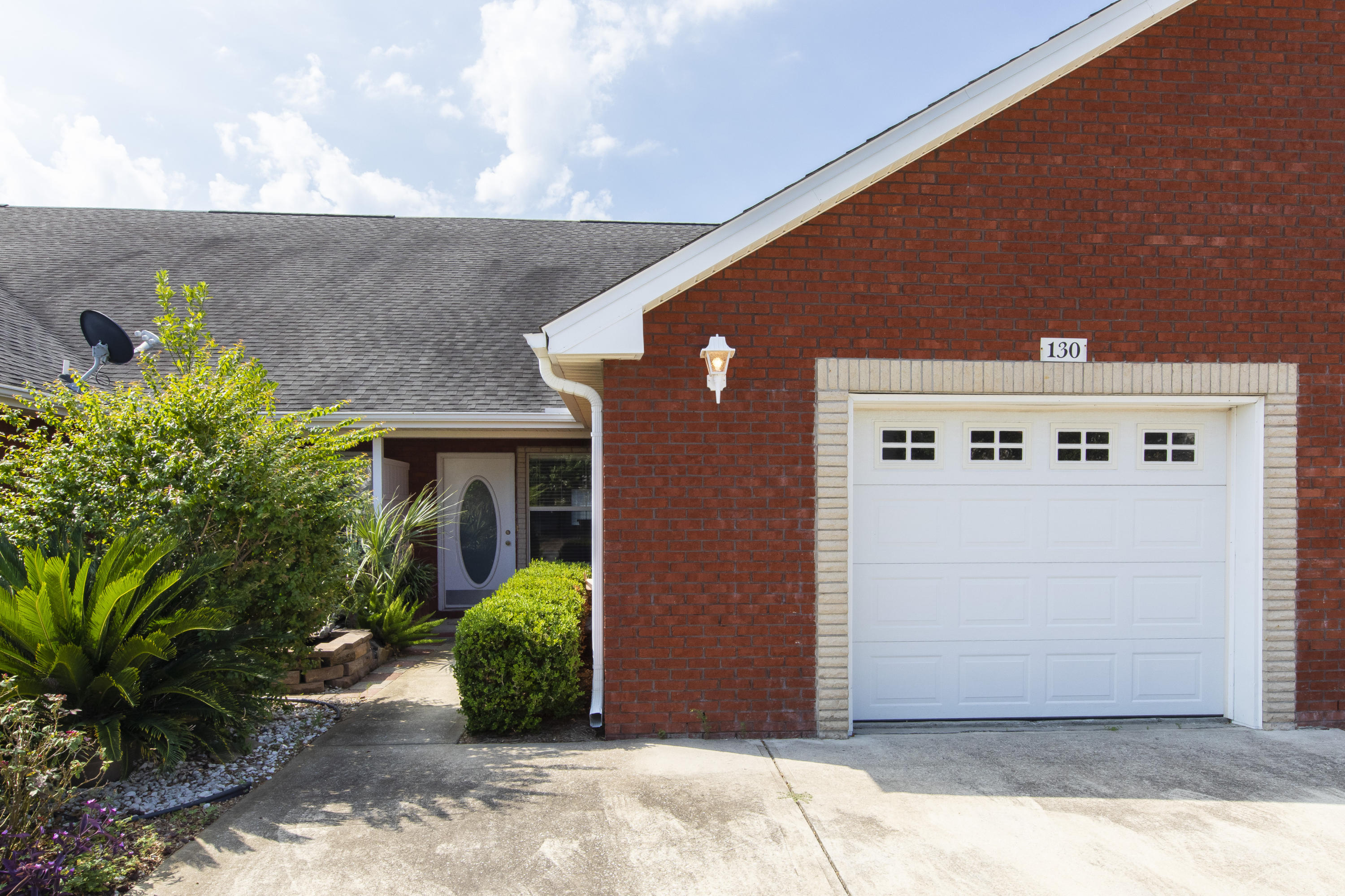 QUAIL LAKE - Residential