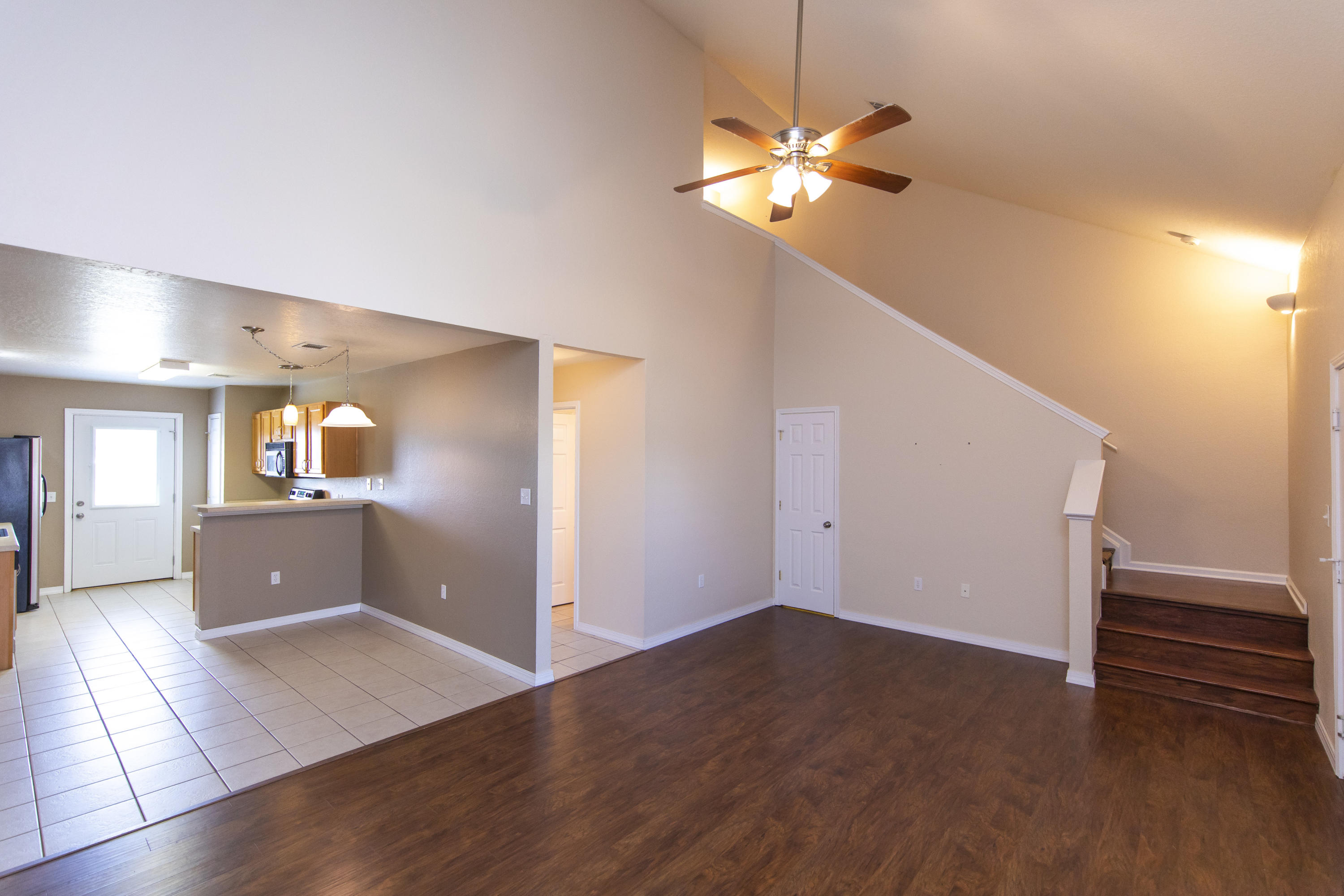 QUAIL LAKE - Residential