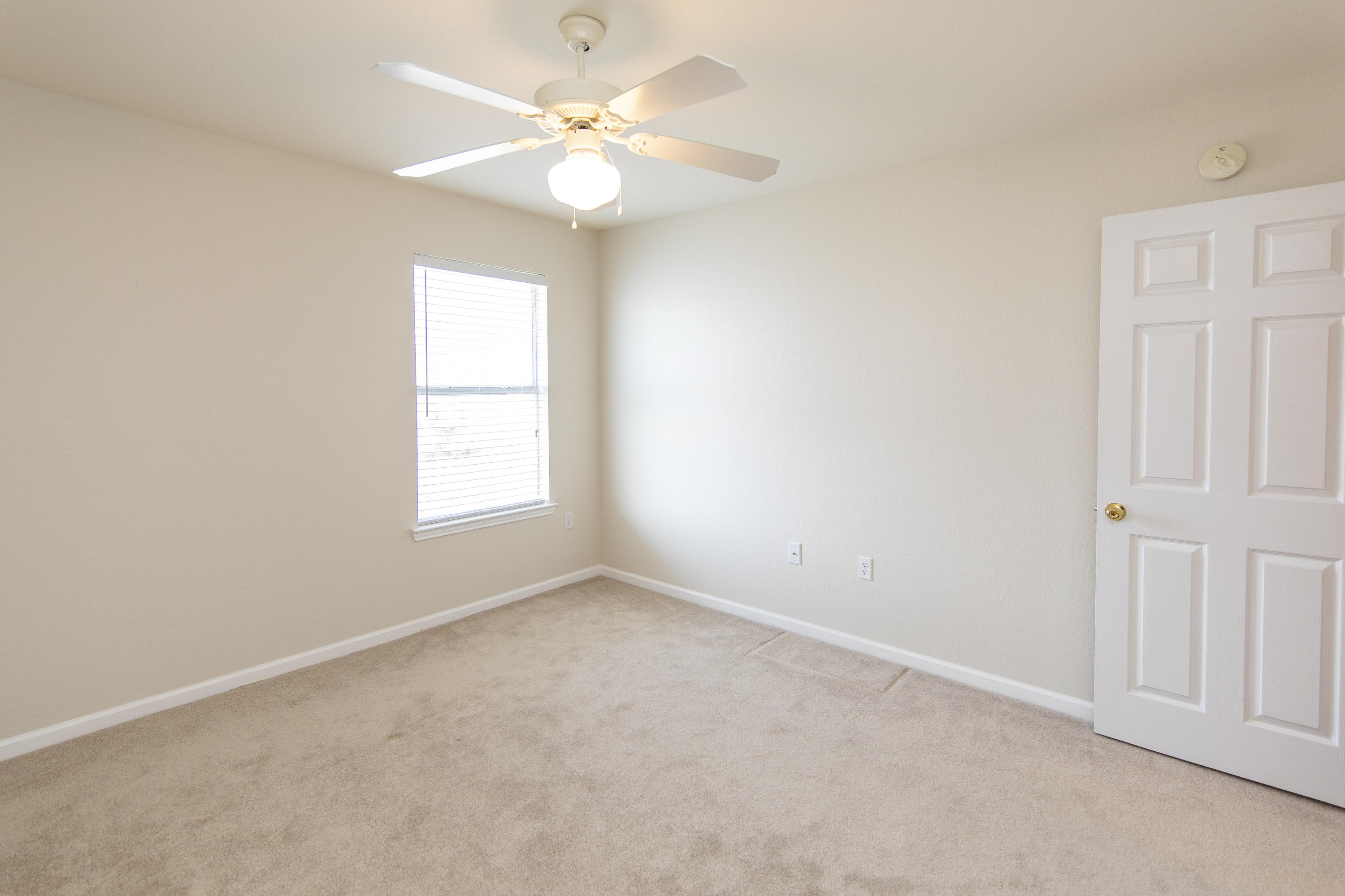 QUAIL LAKE - Residential