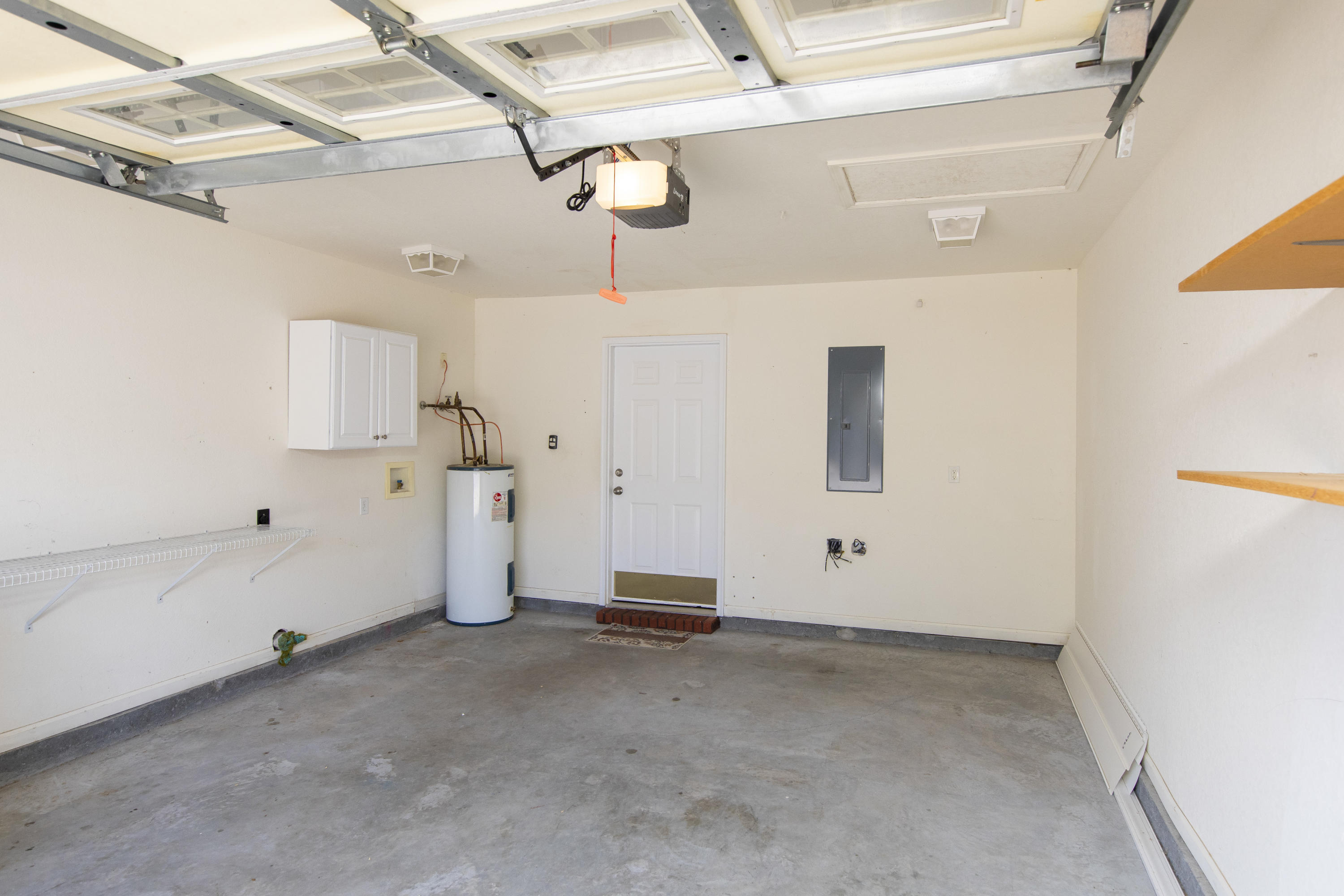 QUAIL LAKE - Residential