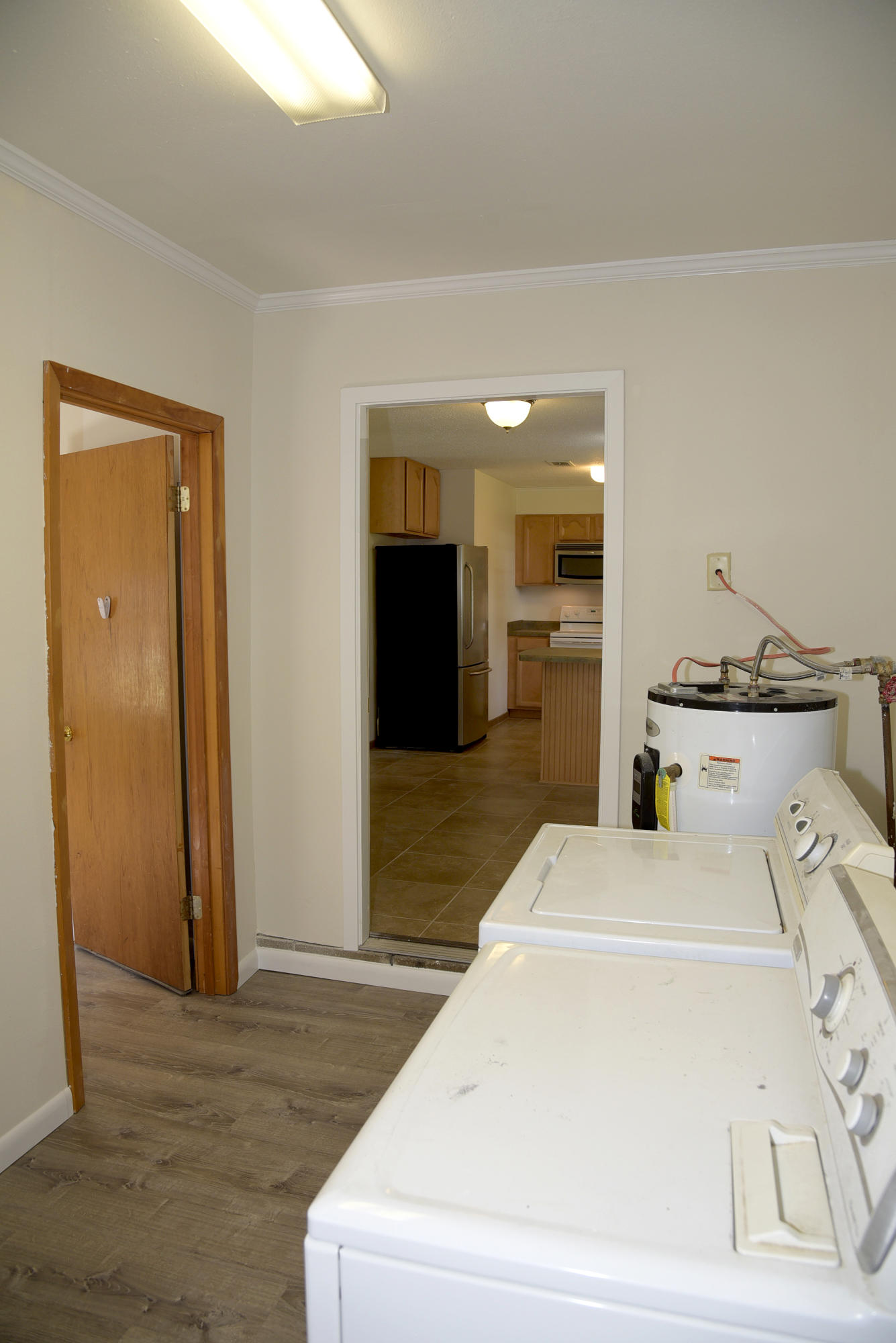 CAROL ANNE MANOR LOT 5 BLK D - Residential Lease