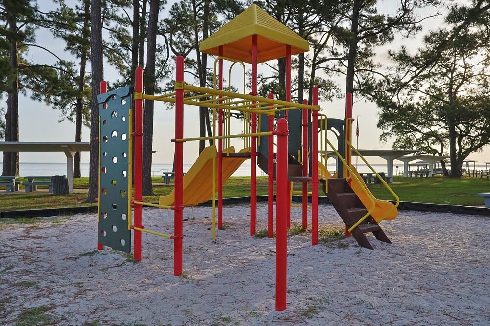 LEGION PARK LANDING - Residential