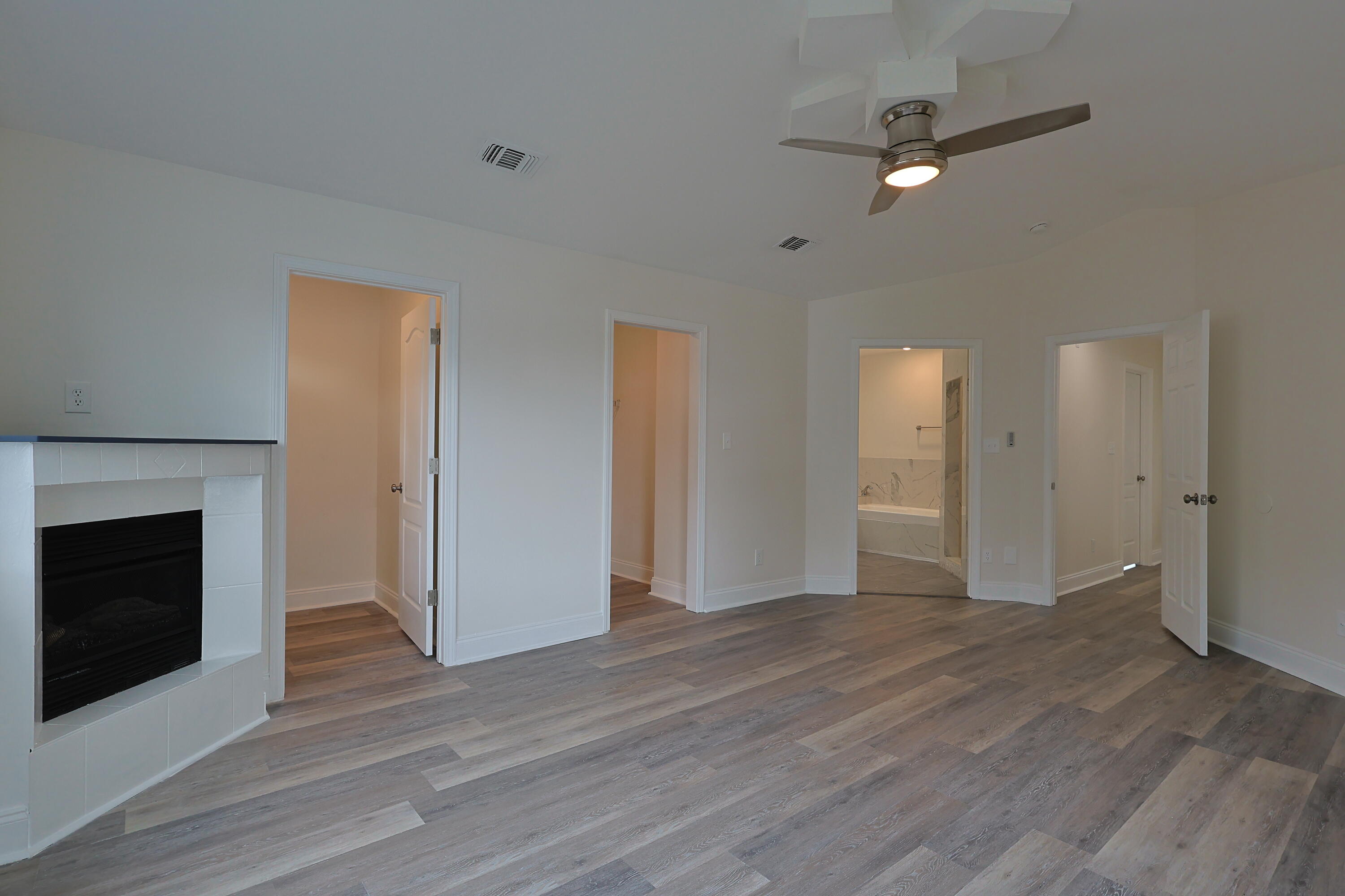 LEGION PARK LANDING - Residential