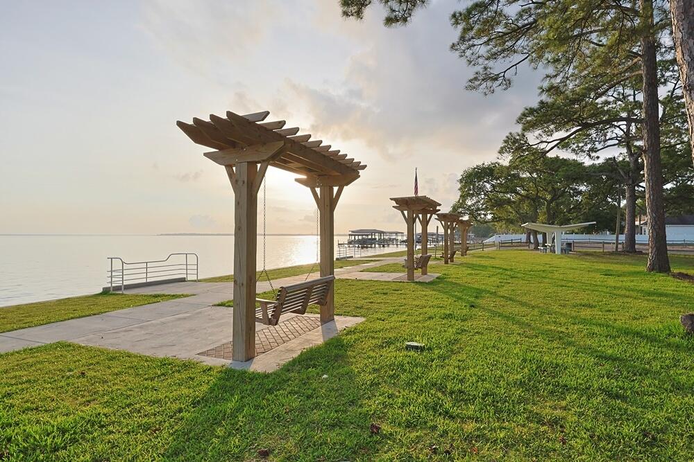 LEGION PARK LANDING - Residential