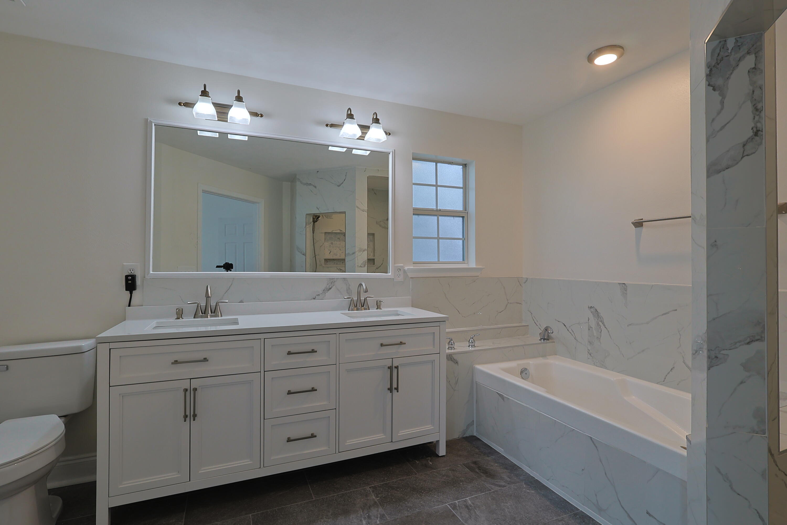 LEGION PARK LANDING - Residential