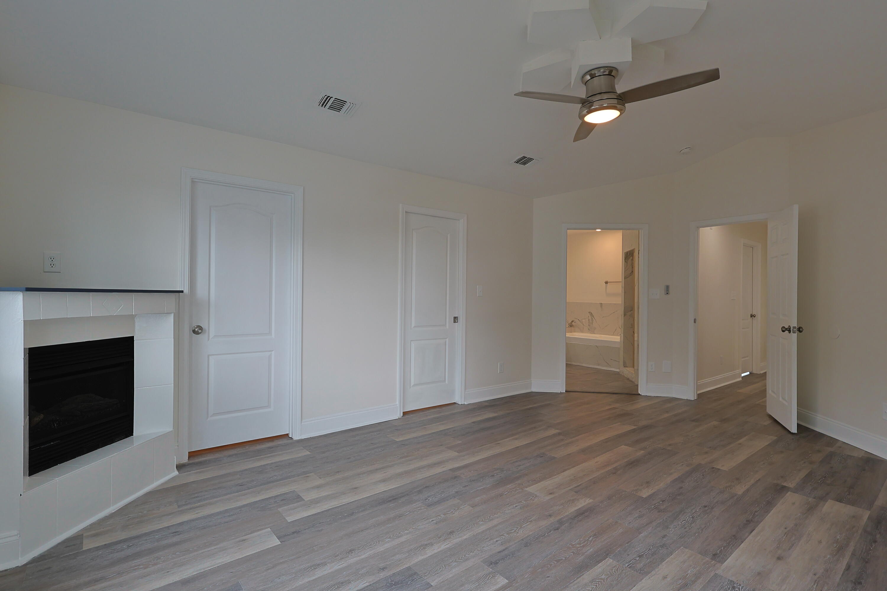 LEGION PARK LANDING - Residential
