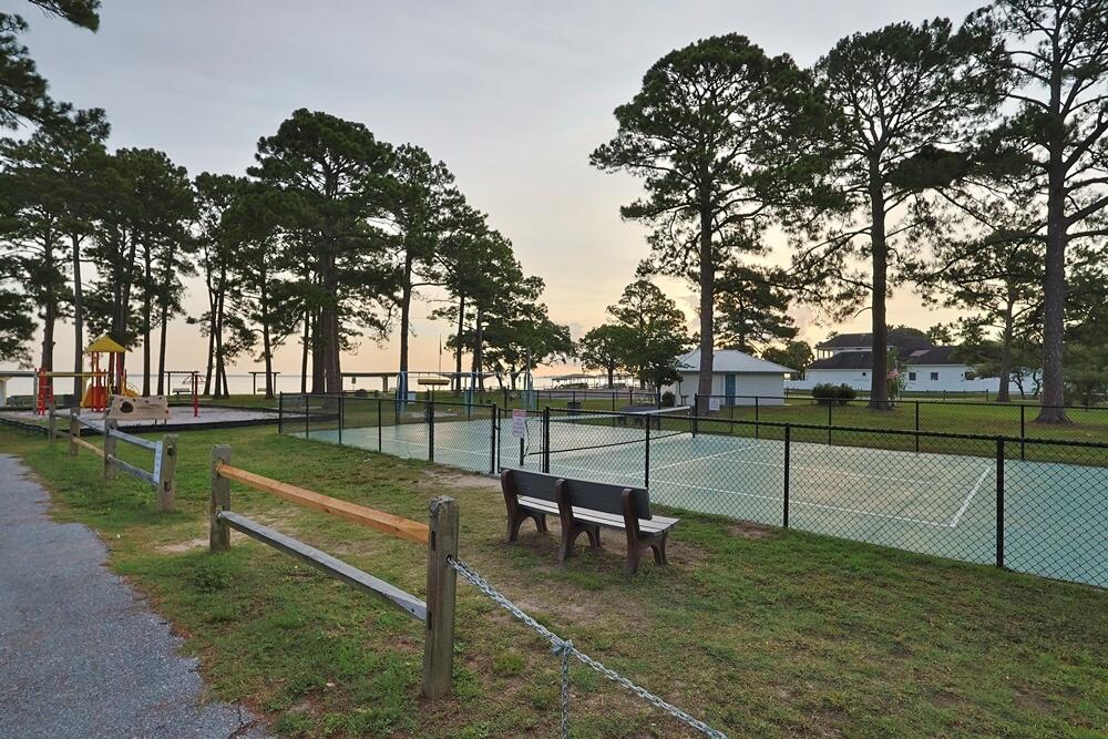 LEGION PARK LANDING - Residential