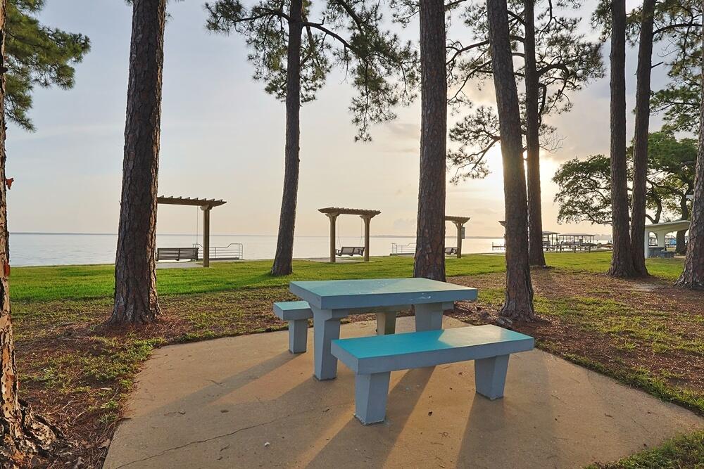 LEGION PARK LANDING - Residential