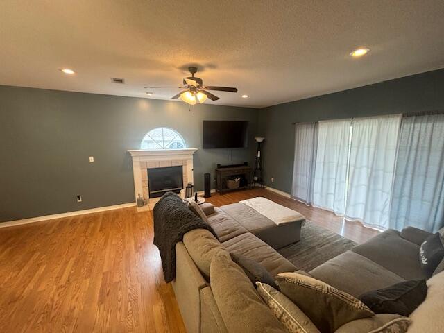 NORTH RIDGE CREEK S/D 1ST ADDN - Residential Lease