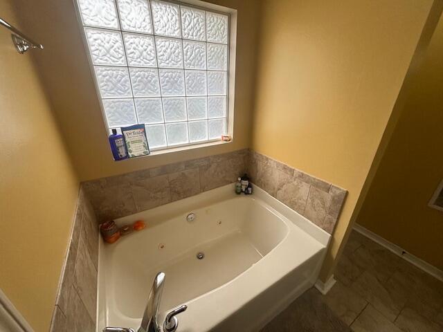 NORTH RIDGE CREEK S/D 1ST ADDN - Residential Lease