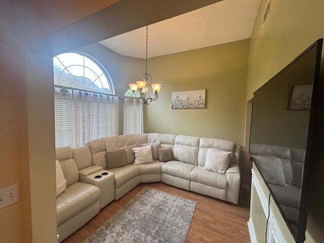 NORTH RIDGE CREEK S/D 1ST ADDN - Residential Lease