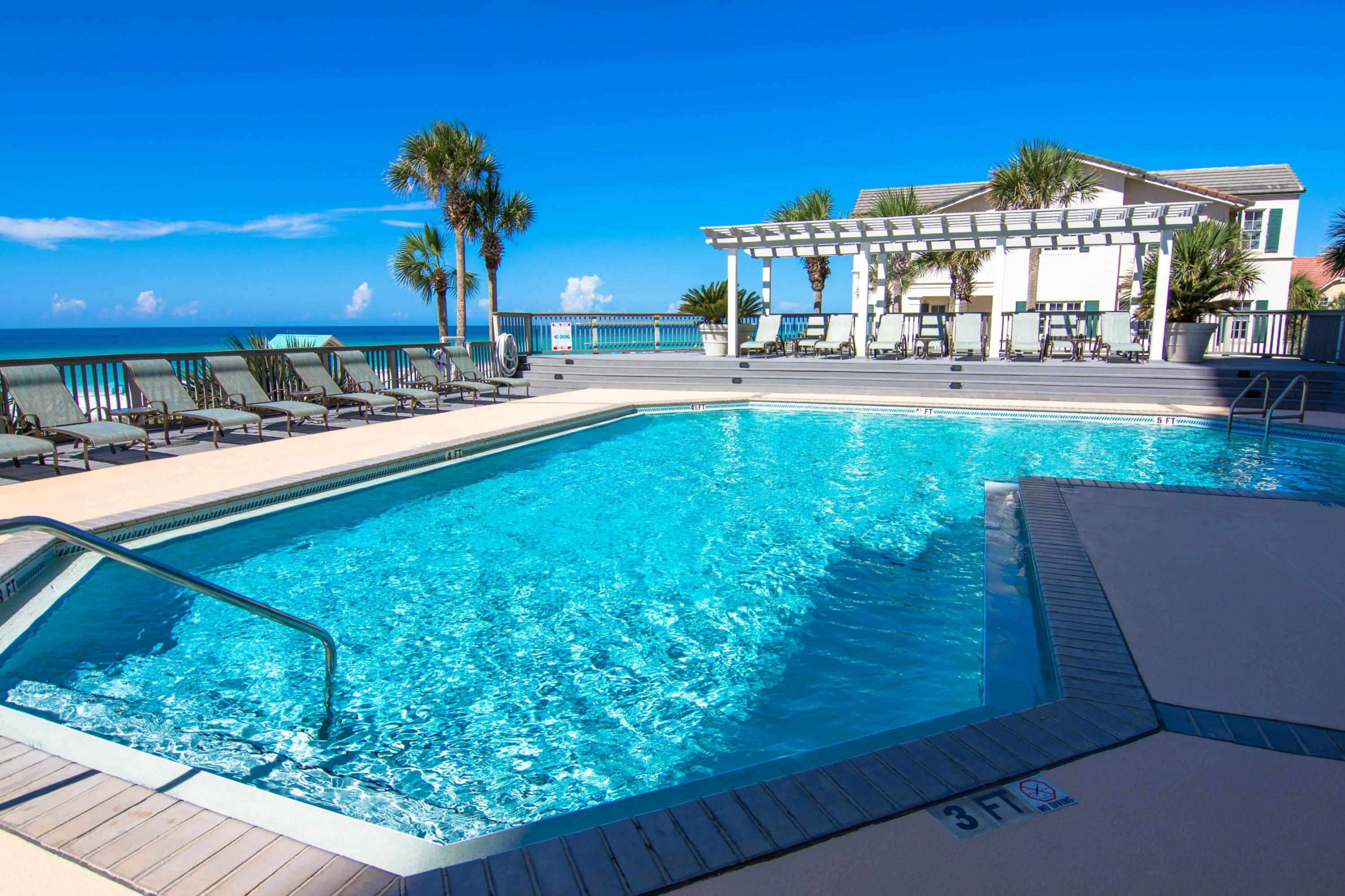 HIDDEN DUNES GRAND VILLAS - Residential