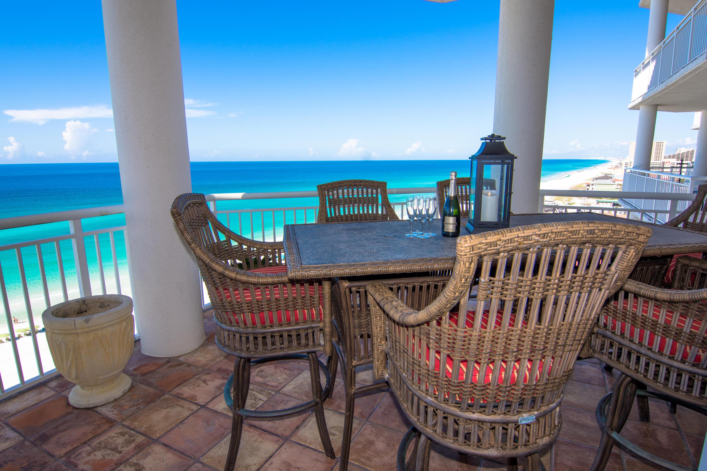 HIDDEN DUNES GRAND VILLAS - Residential