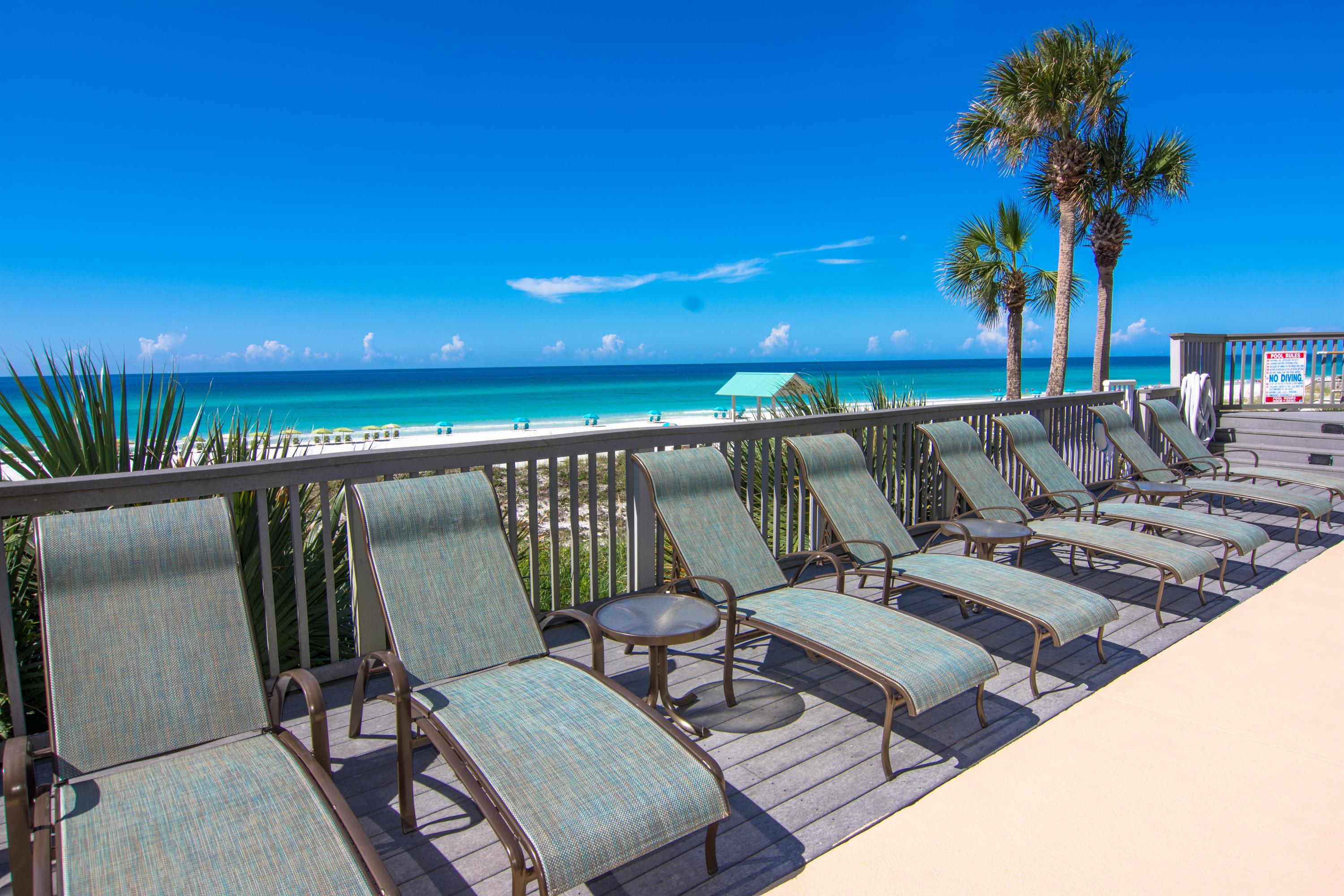 HIDDEN DUNES GRAND VILLAS - Residential