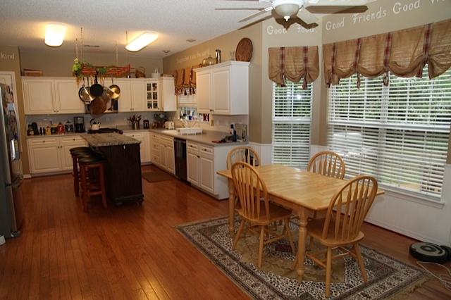 PARKWOOD ESTATES PH 5 - Residential Lease