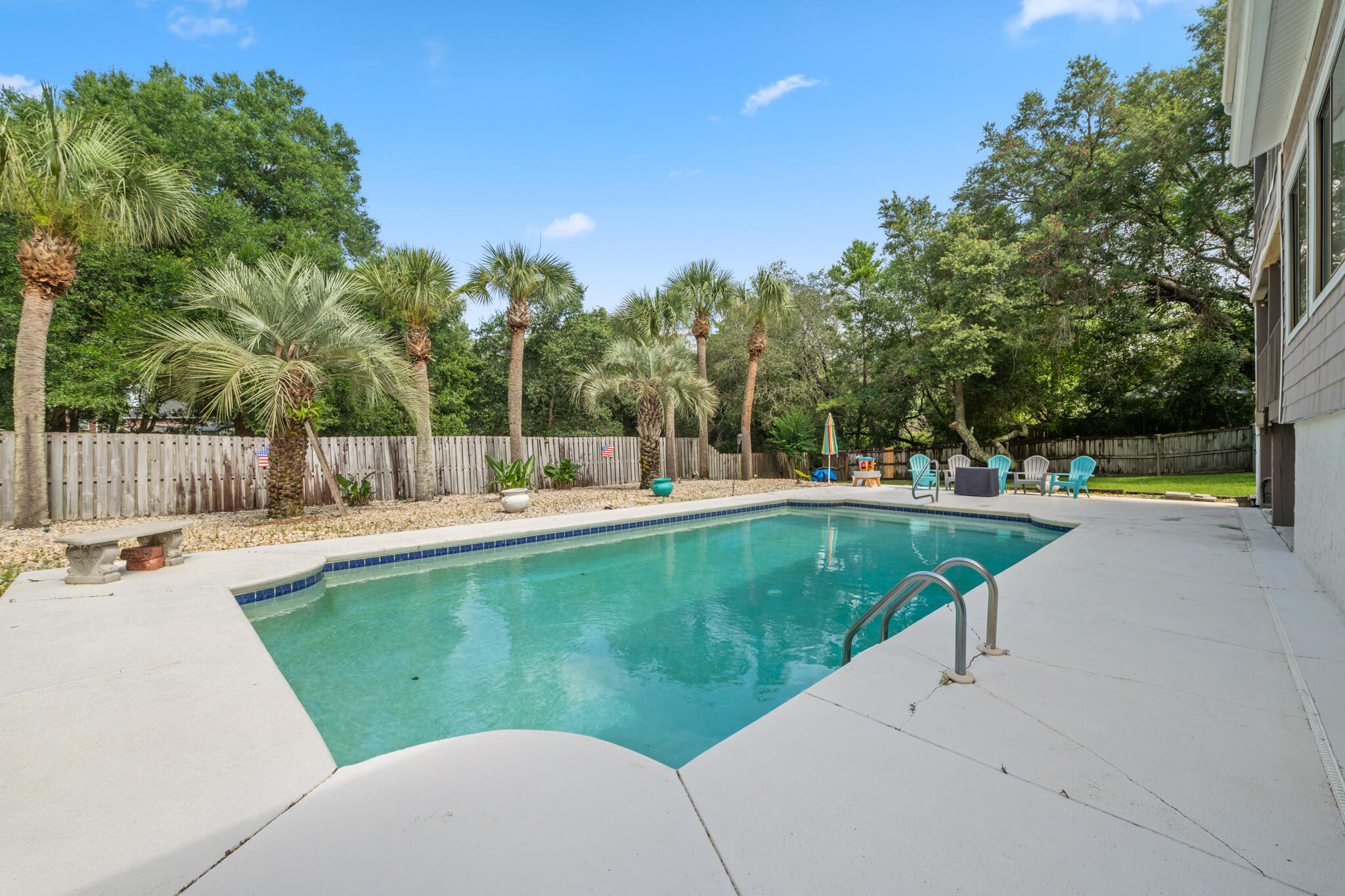 HIDDEN CREEK - Residential