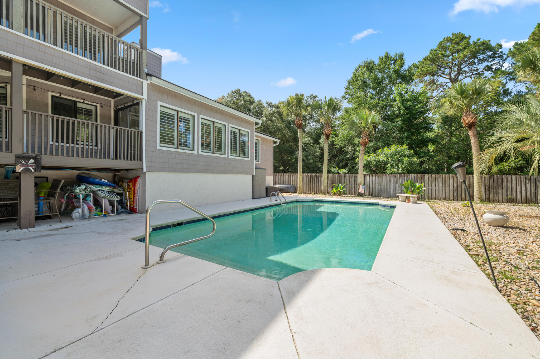 HIDDEN CREEK - Residential
