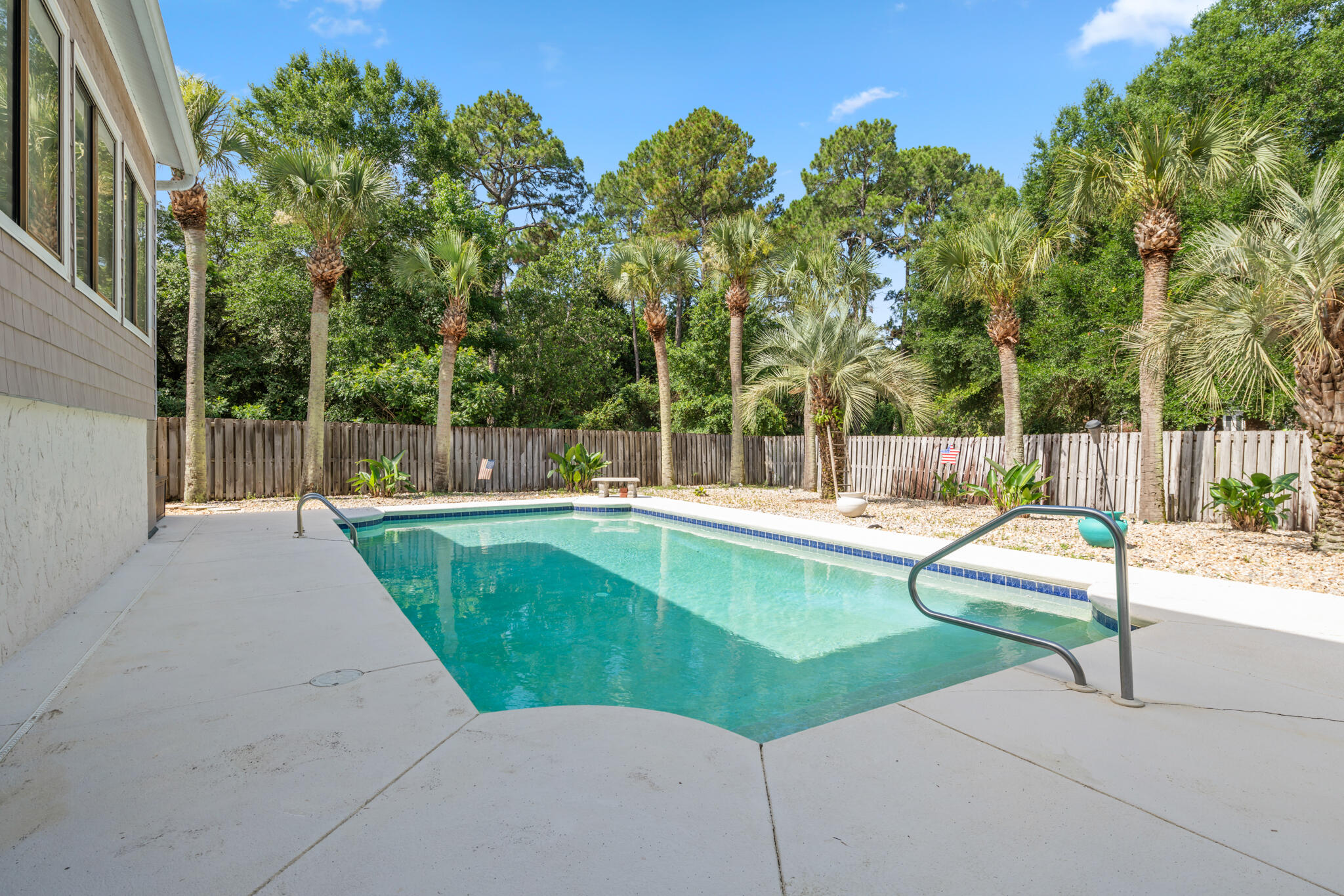 HIDDEN CREEK - Residential