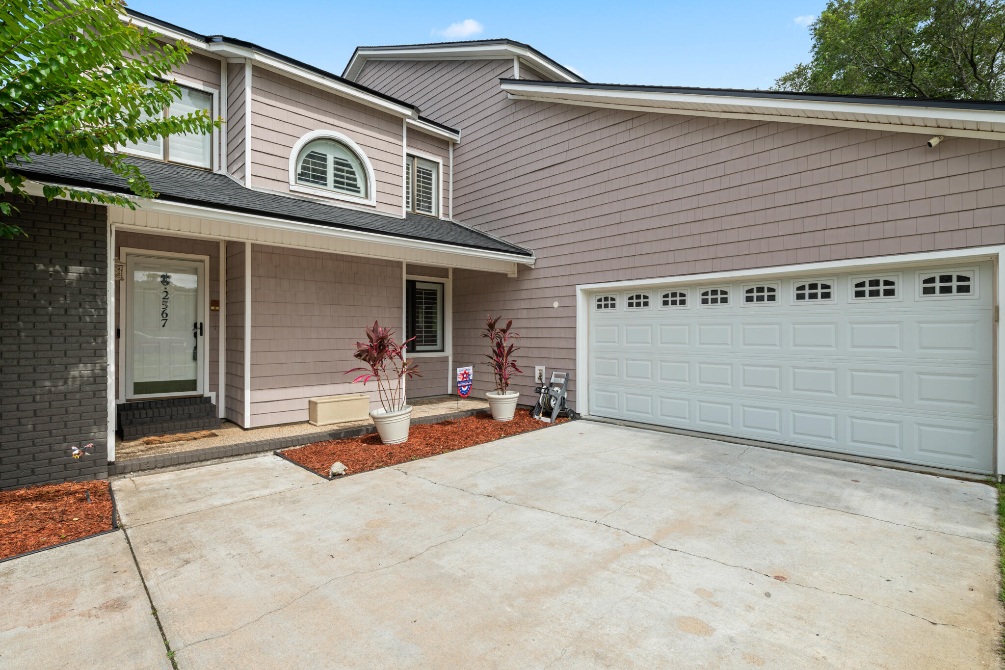 HIDDEN CREEK - Residential