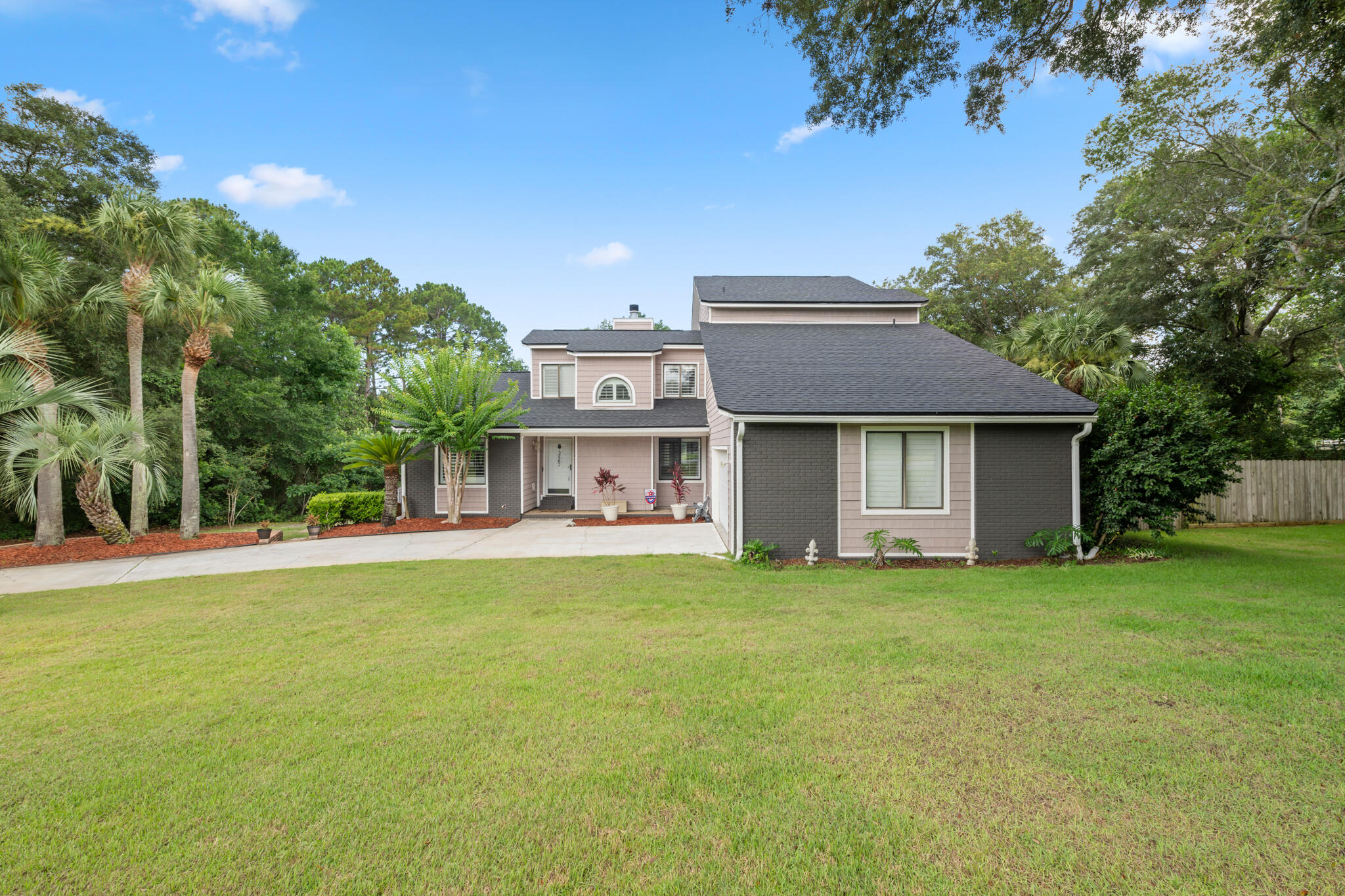 HIDDEN CREEK - Residential