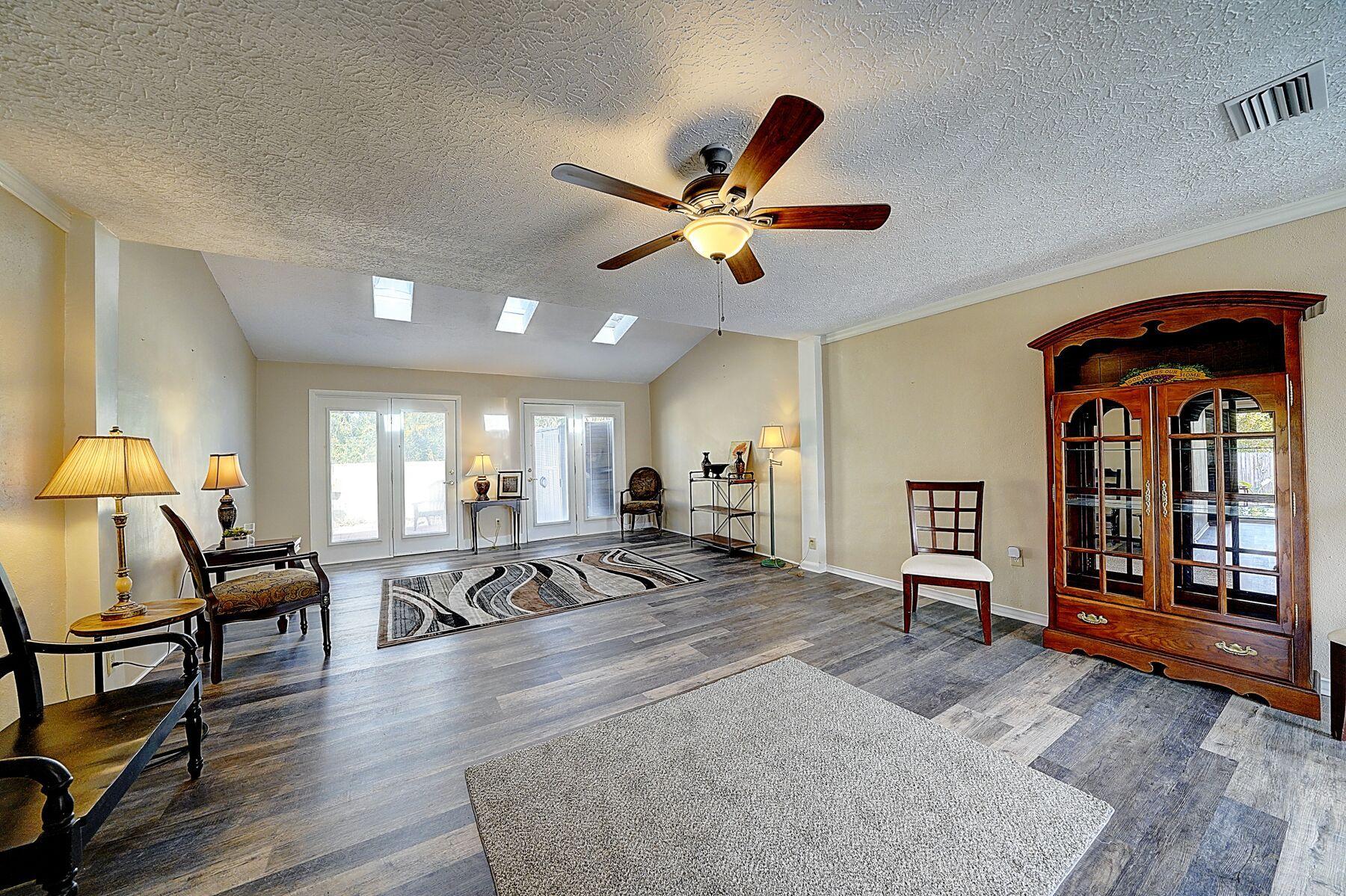 Delwood Estates Ph 1 - Residential