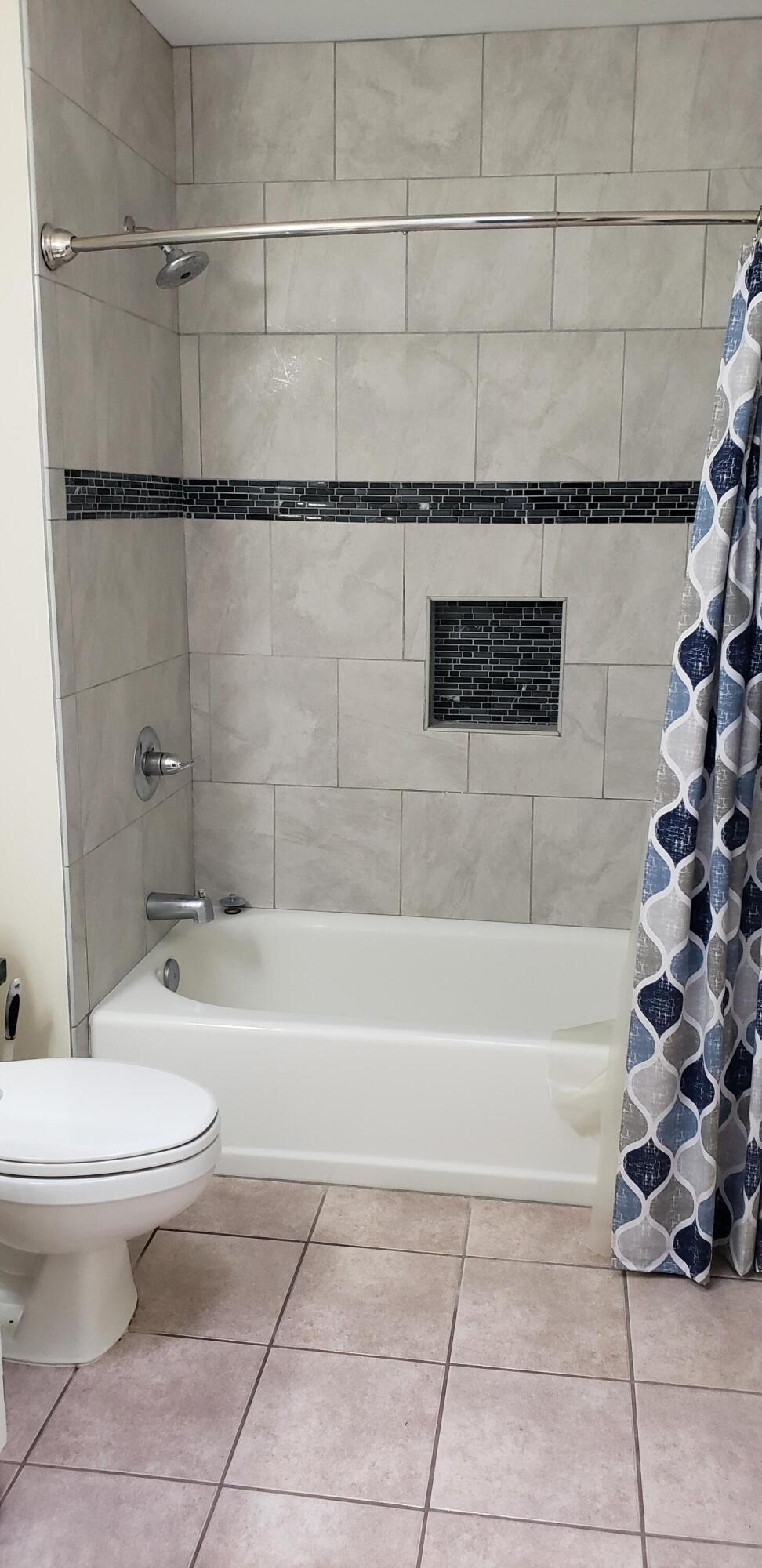 ROCKY BAYOU ESTATES 11A - Residential