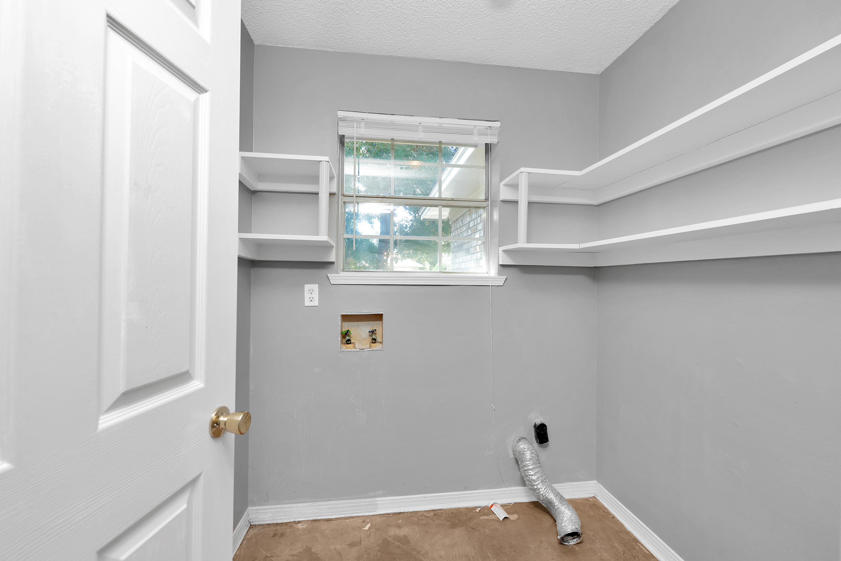 COUNTRY BREEZE ESTATES - Residential