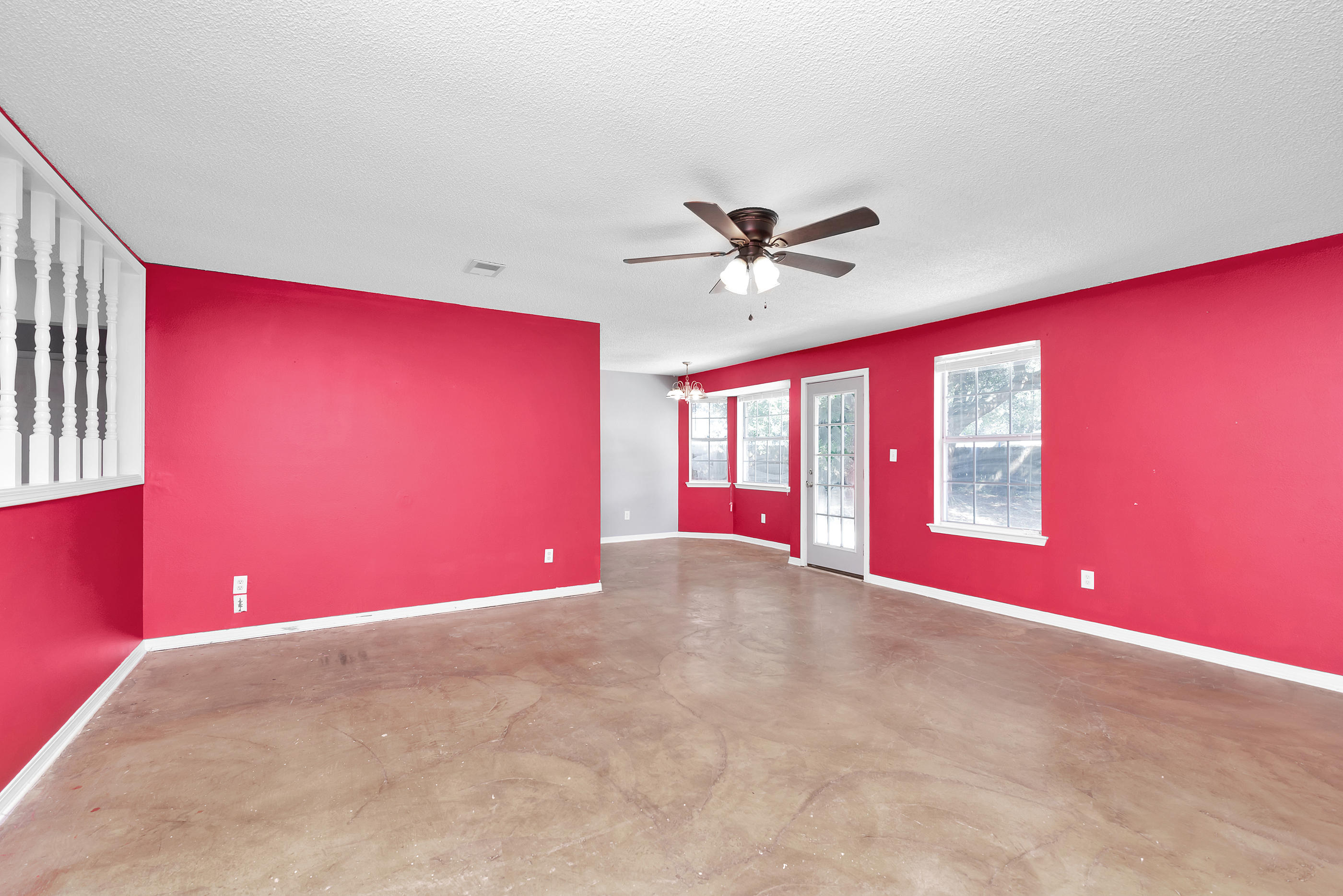 COUNTRY BREEZE ESTATES - Residential