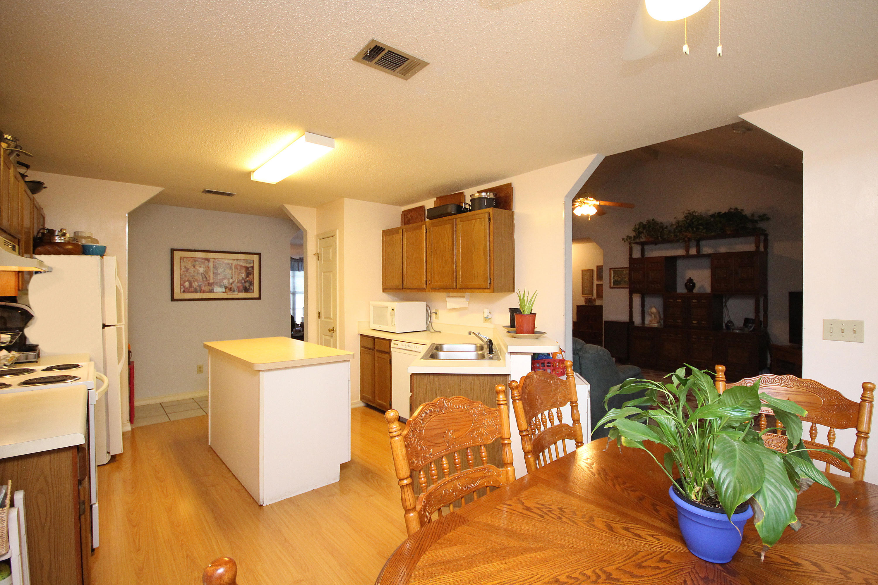 CHATEAU PRES DE LA MER - Residential