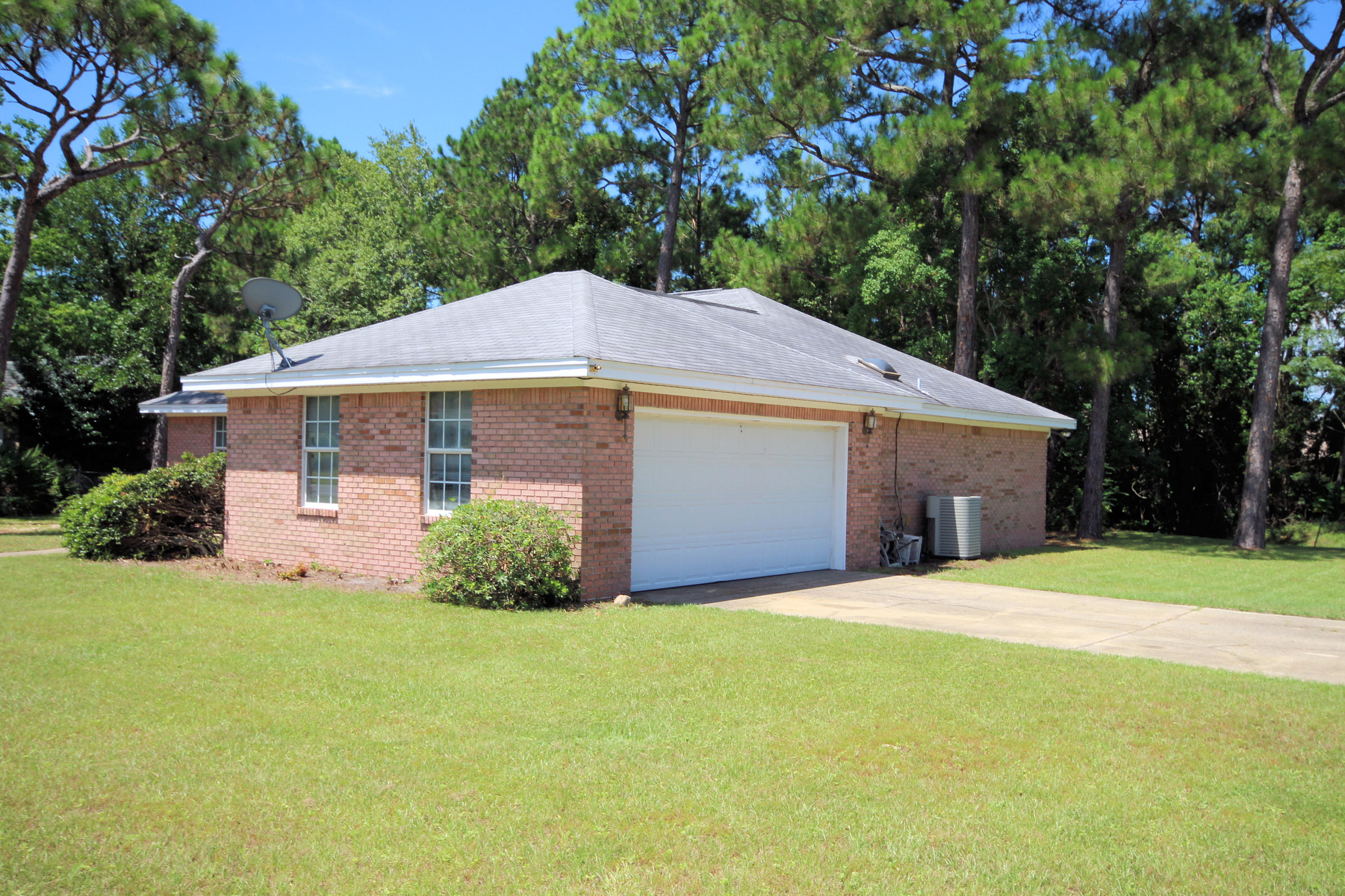 CHATEAU PRES DE LA MER - Residential