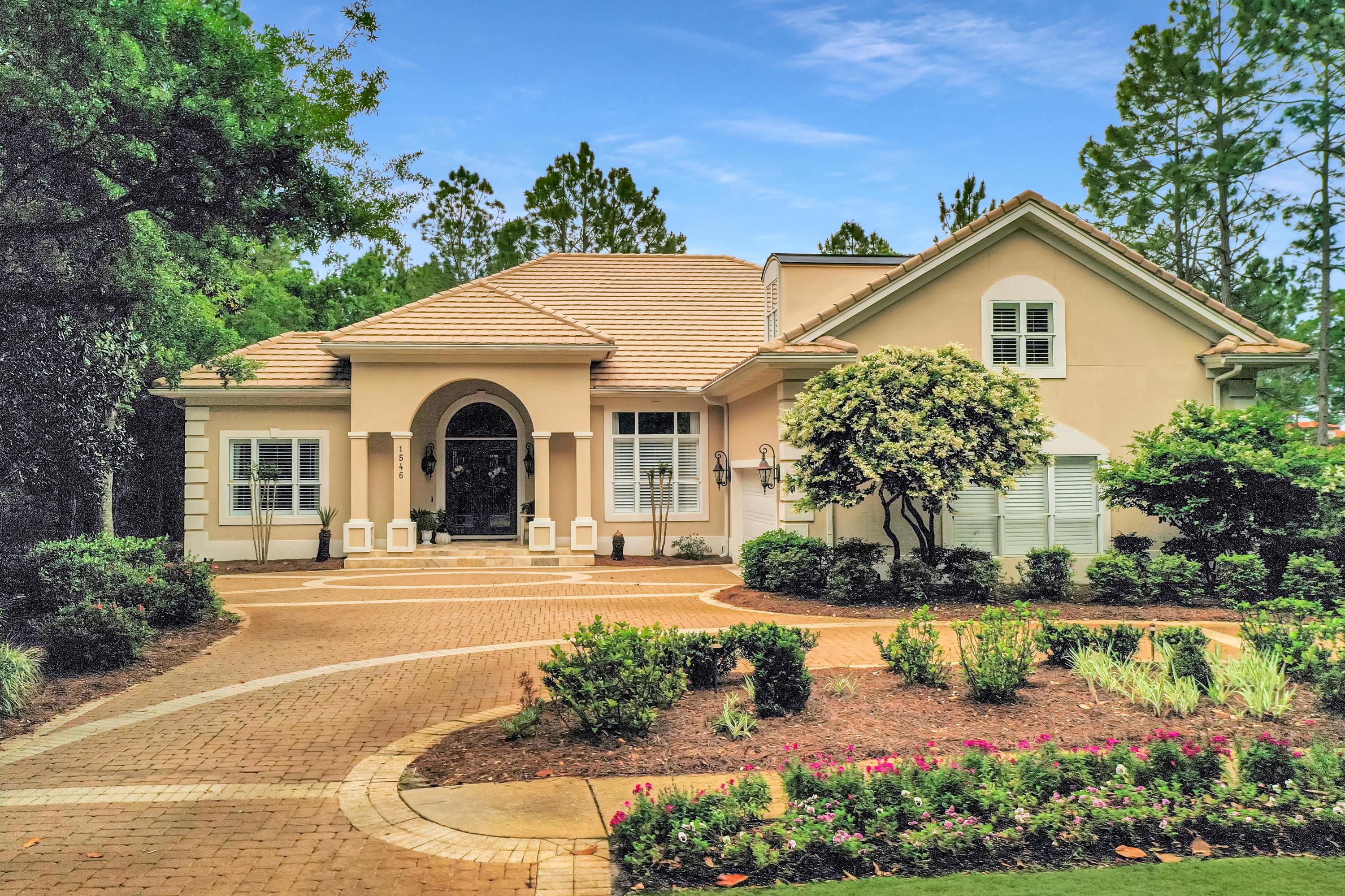 Baytowne Ave - Residential