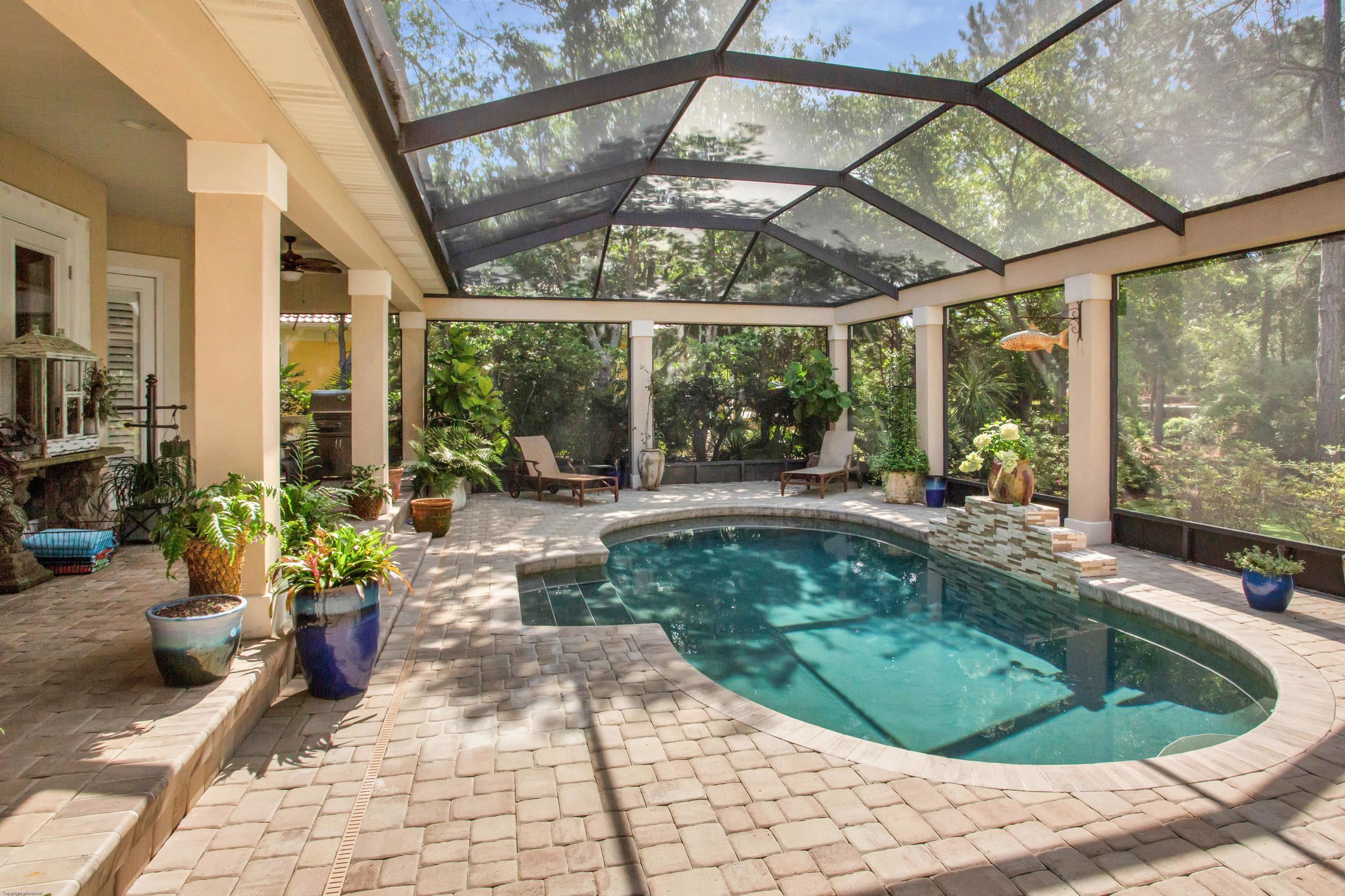 Baytowne Ave - Residential