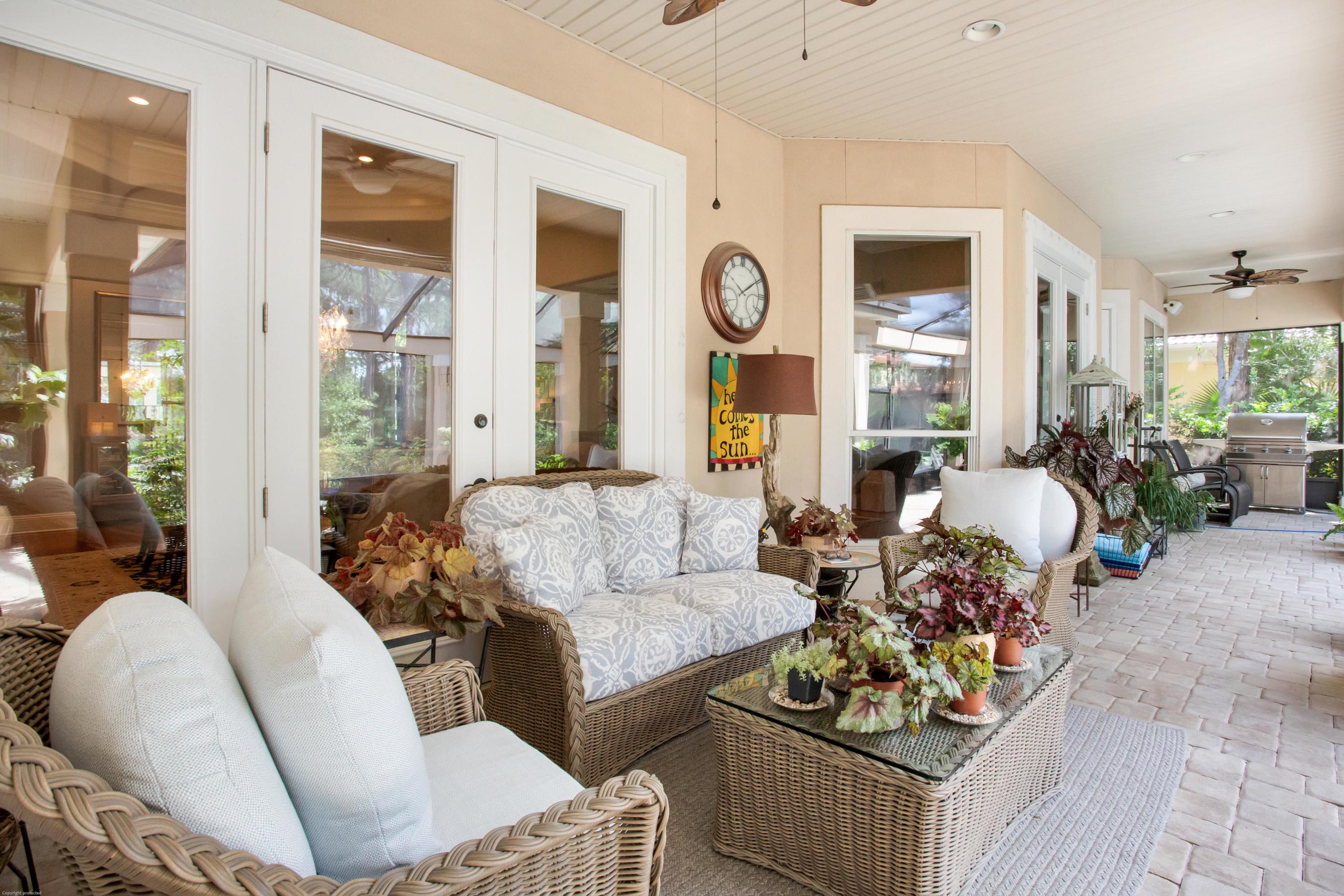 Baytowne Ave - Residential